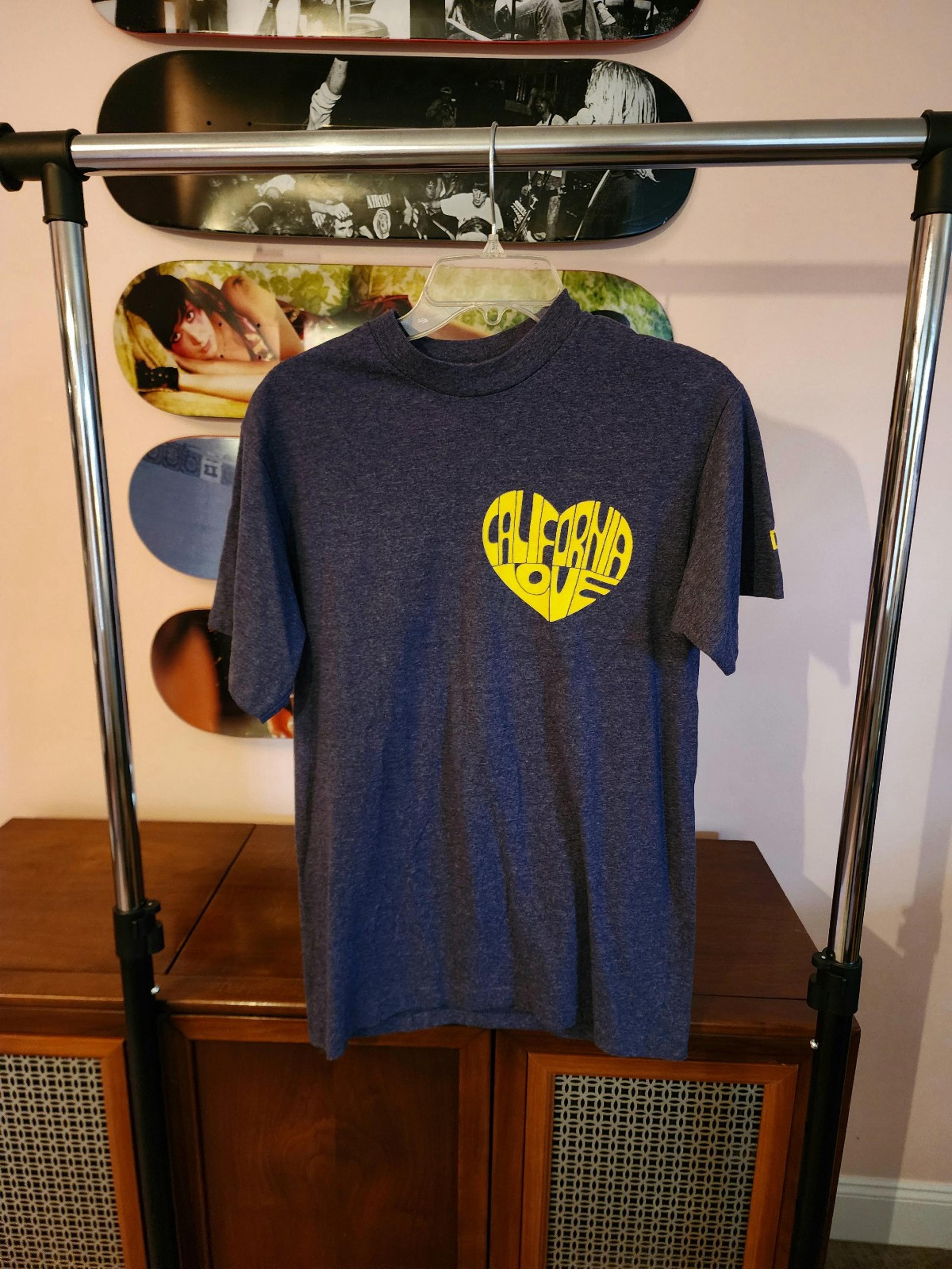 Fourstar California Love Men’s Graphic Tee Medium