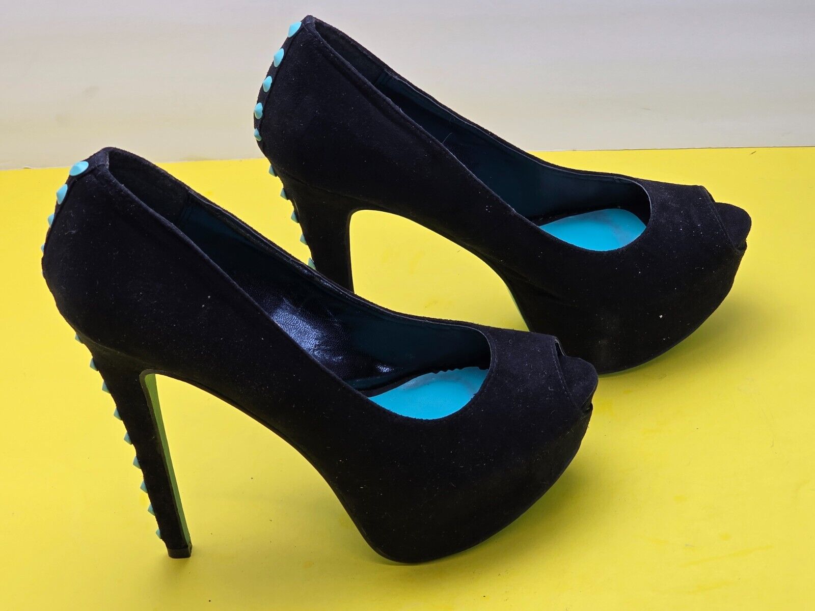 Sexy Breckelle's Black Heels SZ 8.5 Studded Open Peep Toe Platform High Stiletto