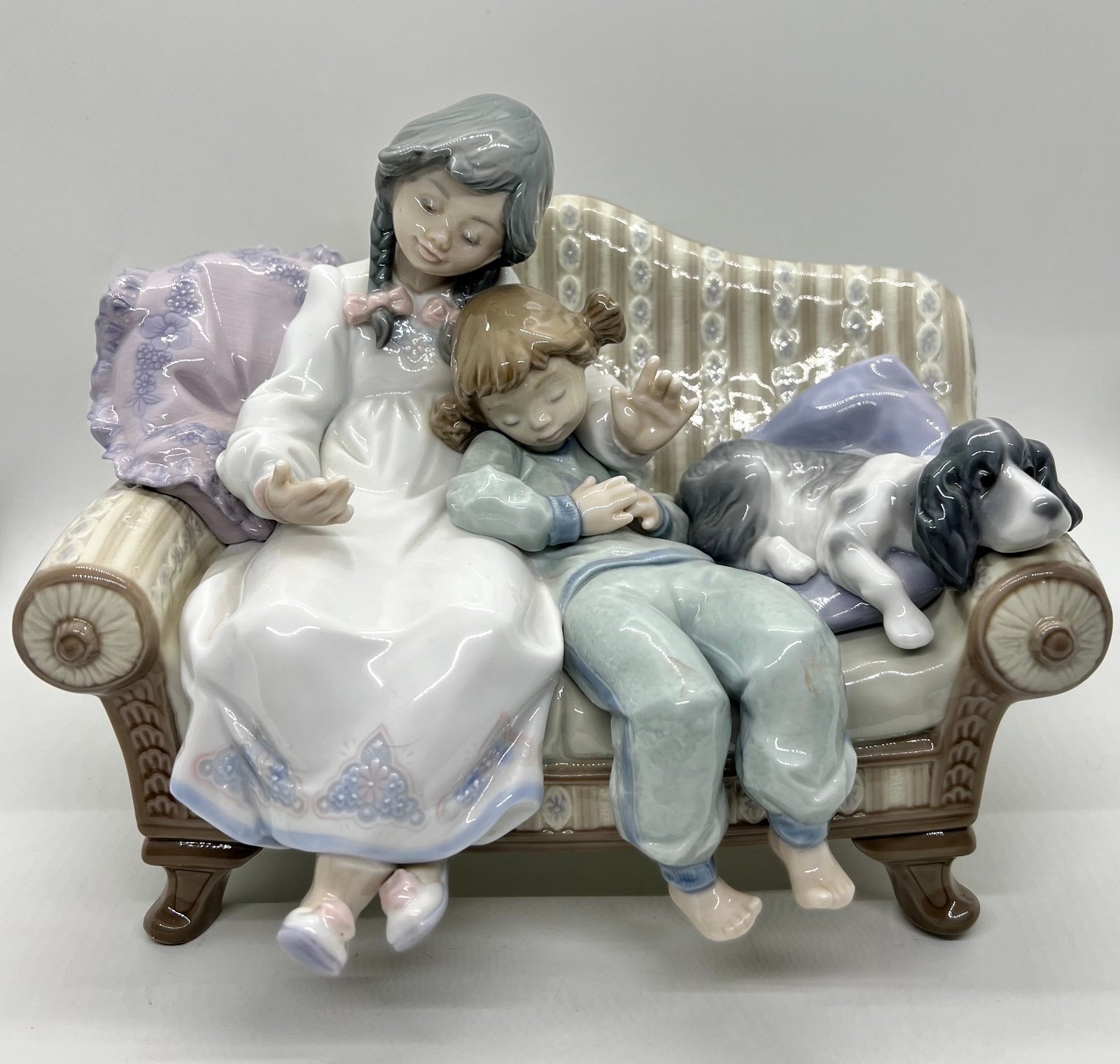 Lladro Big Sister #5735