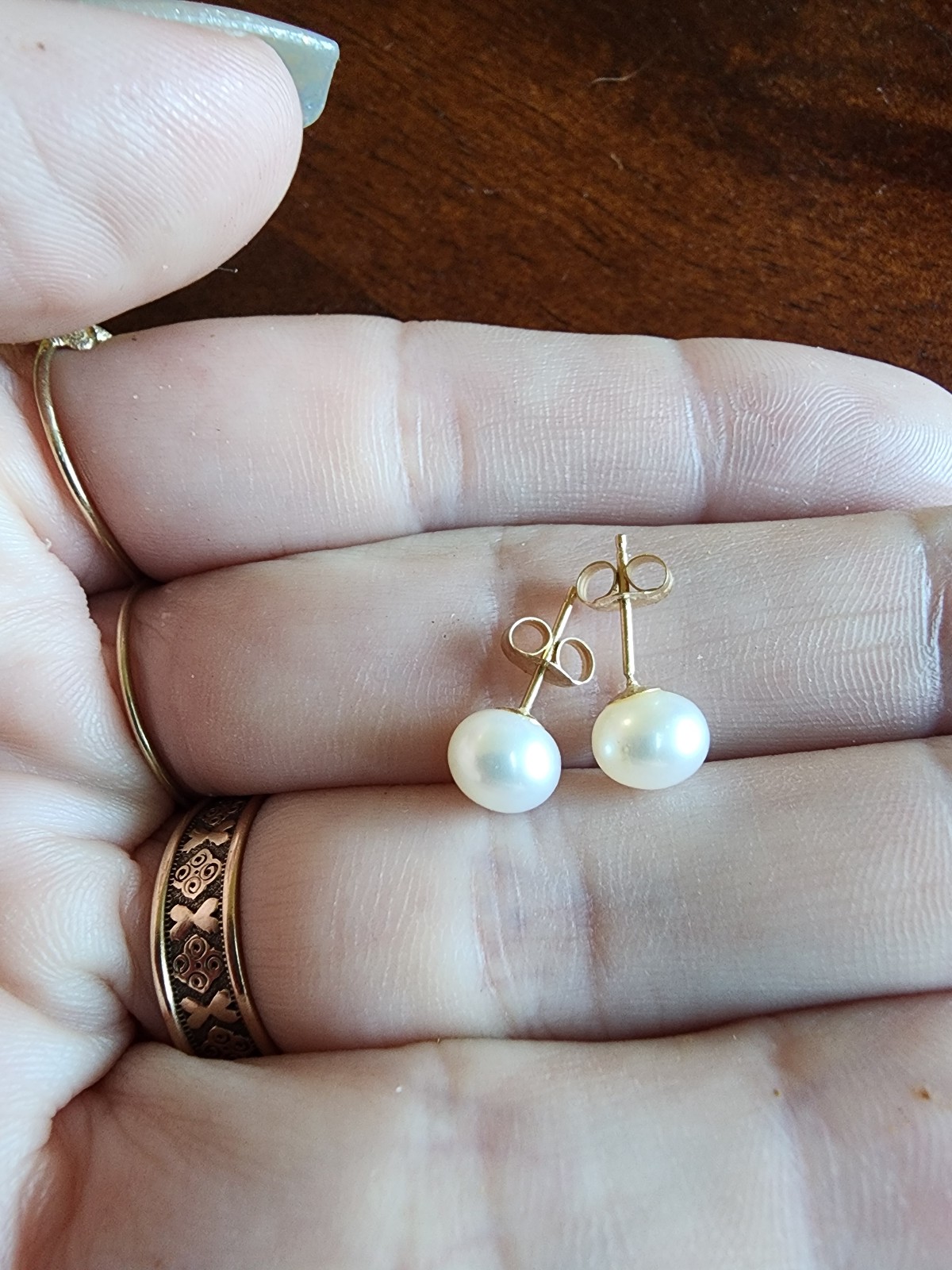 14k gold pearl earrings