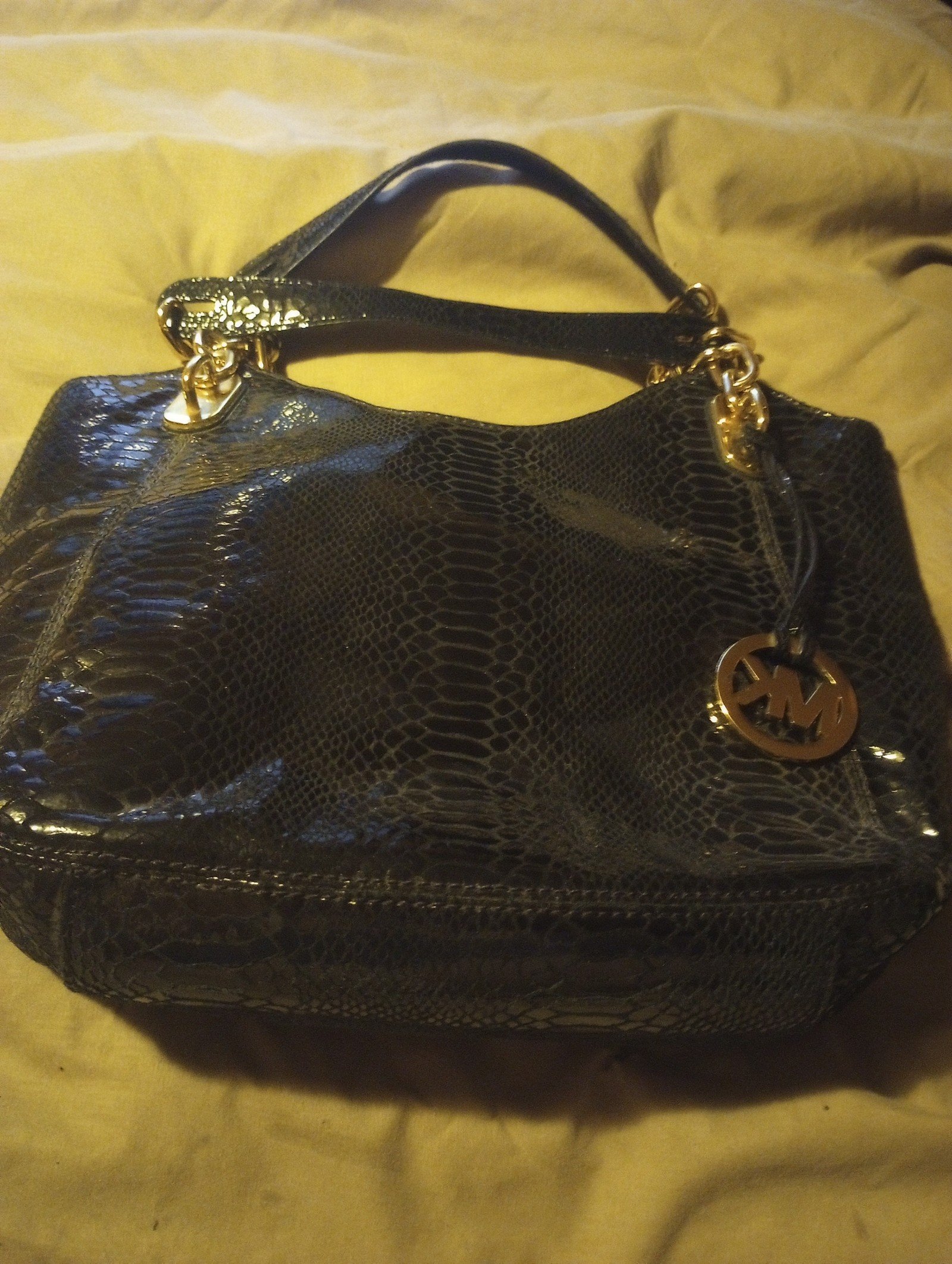 Michael kors hang bag