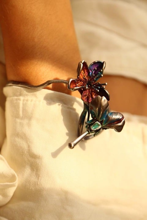 Cherry flowers bracelet in colored silver