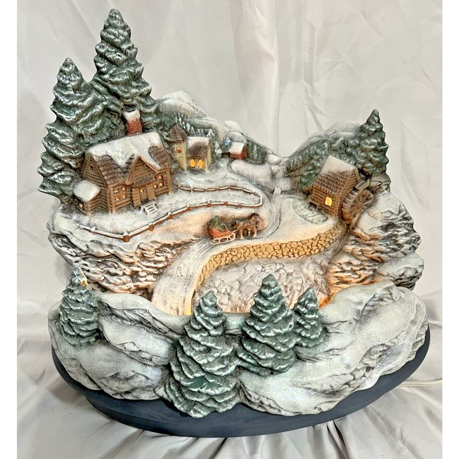 Tampa Bay Ceramic Mold Mountain Scene Cabin Tree Lamp 3 Piece with Light Vintage
