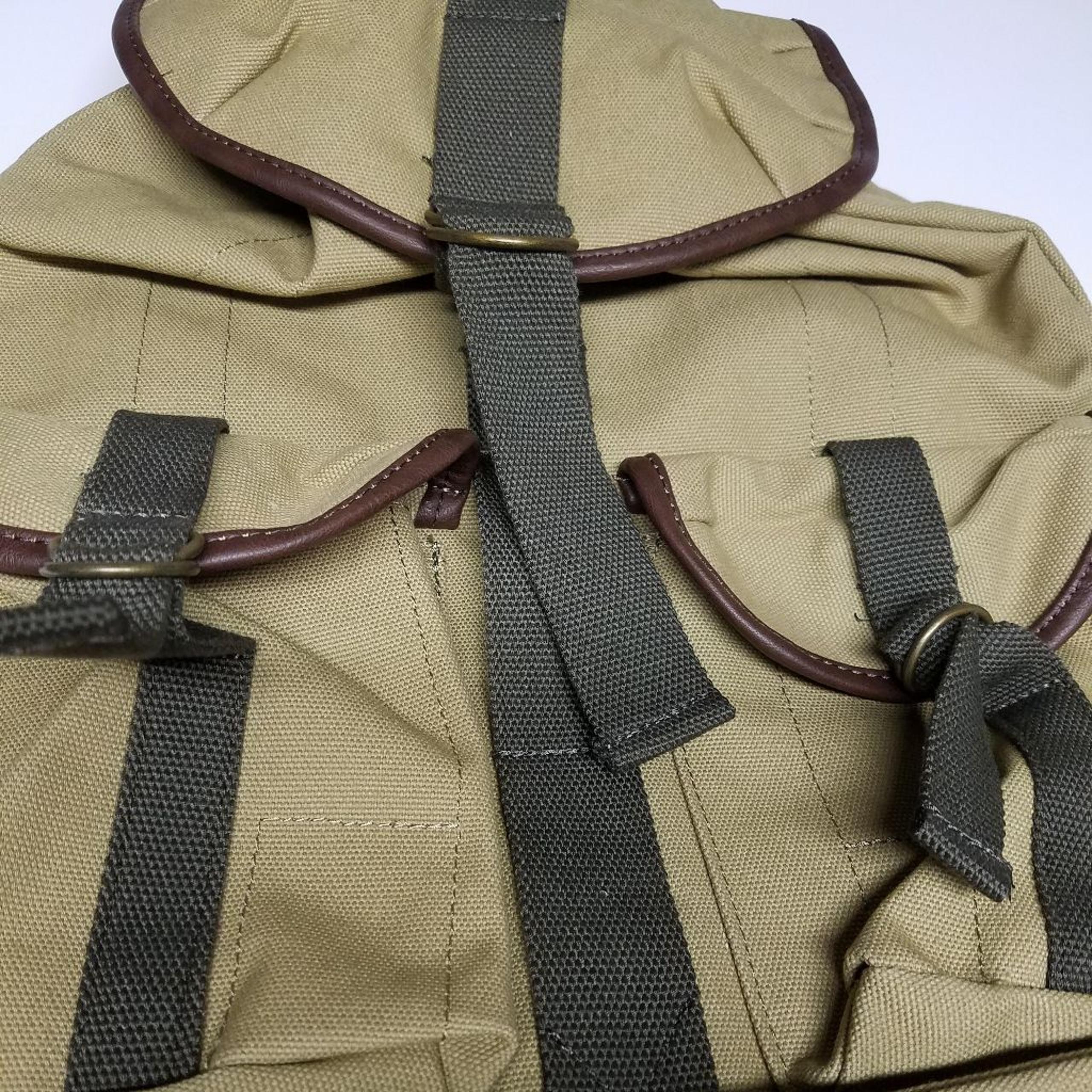 Tommy Bahama khaki back pack