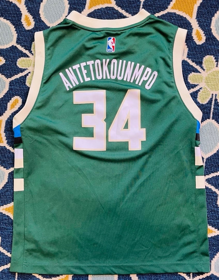 Authentic Adidas Giannis Antetokounmpo Milwaukee Bucks Jersey size large