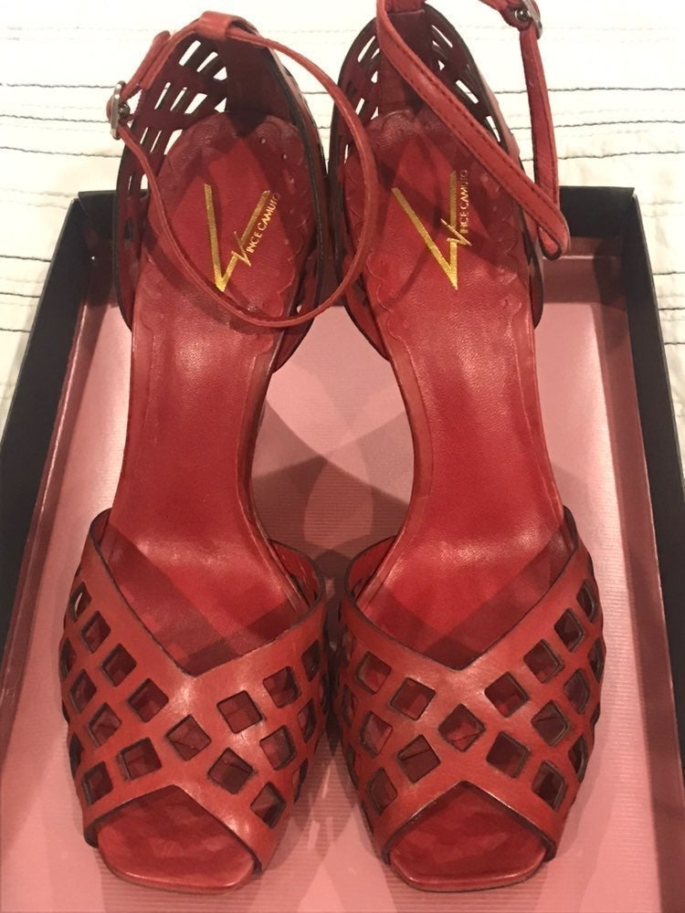 New Vince Camuto Fola 8 Cherry