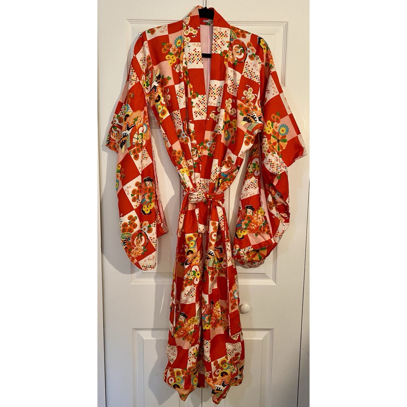 Vtg 1950’s JAPANESE Asian SILK & COTTON KIMONO Long Geometric Floral Design Red
