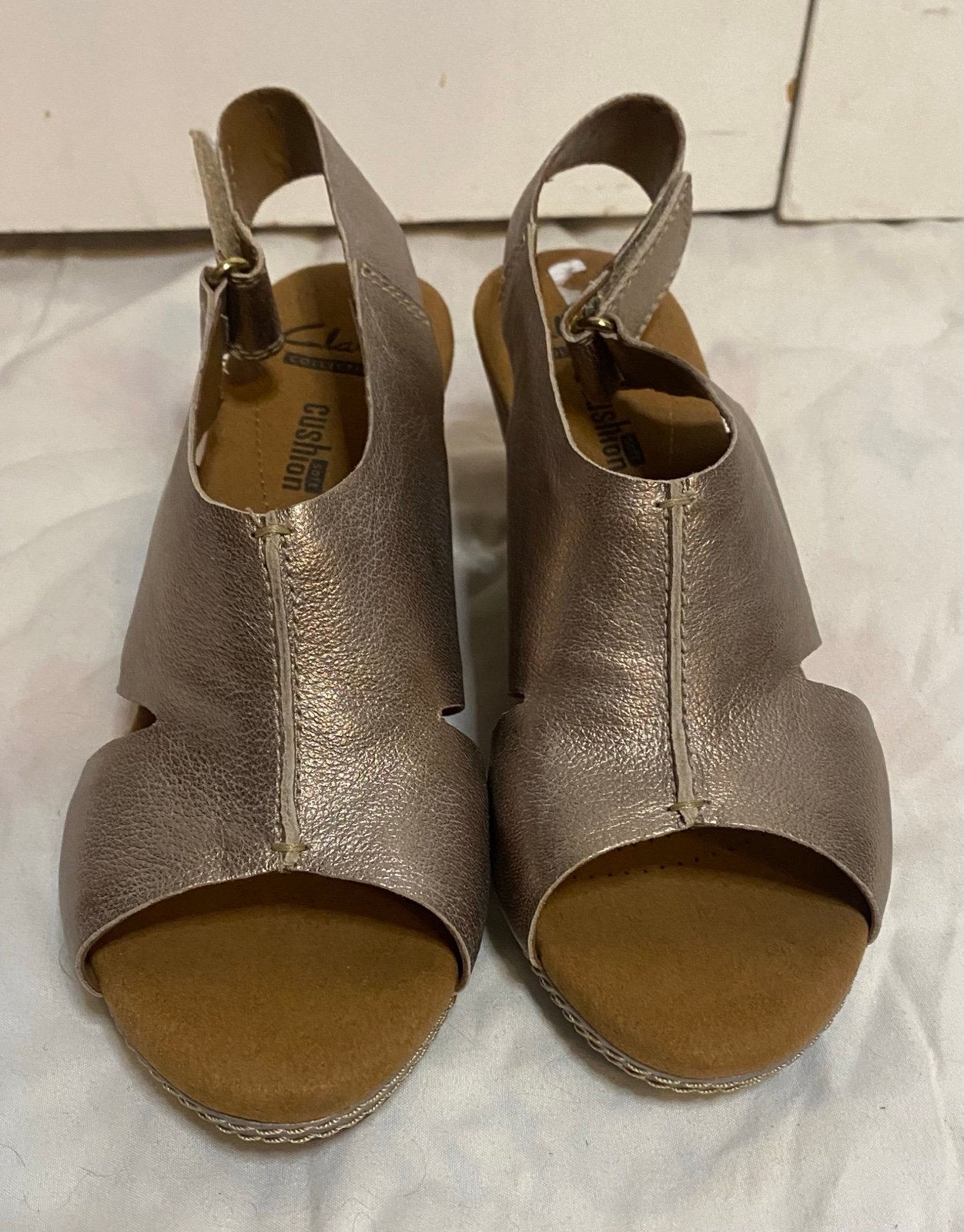 New Clarks Women's Helio Float Fashion Metallic Pewter Wedge Sandals Size 6.5M