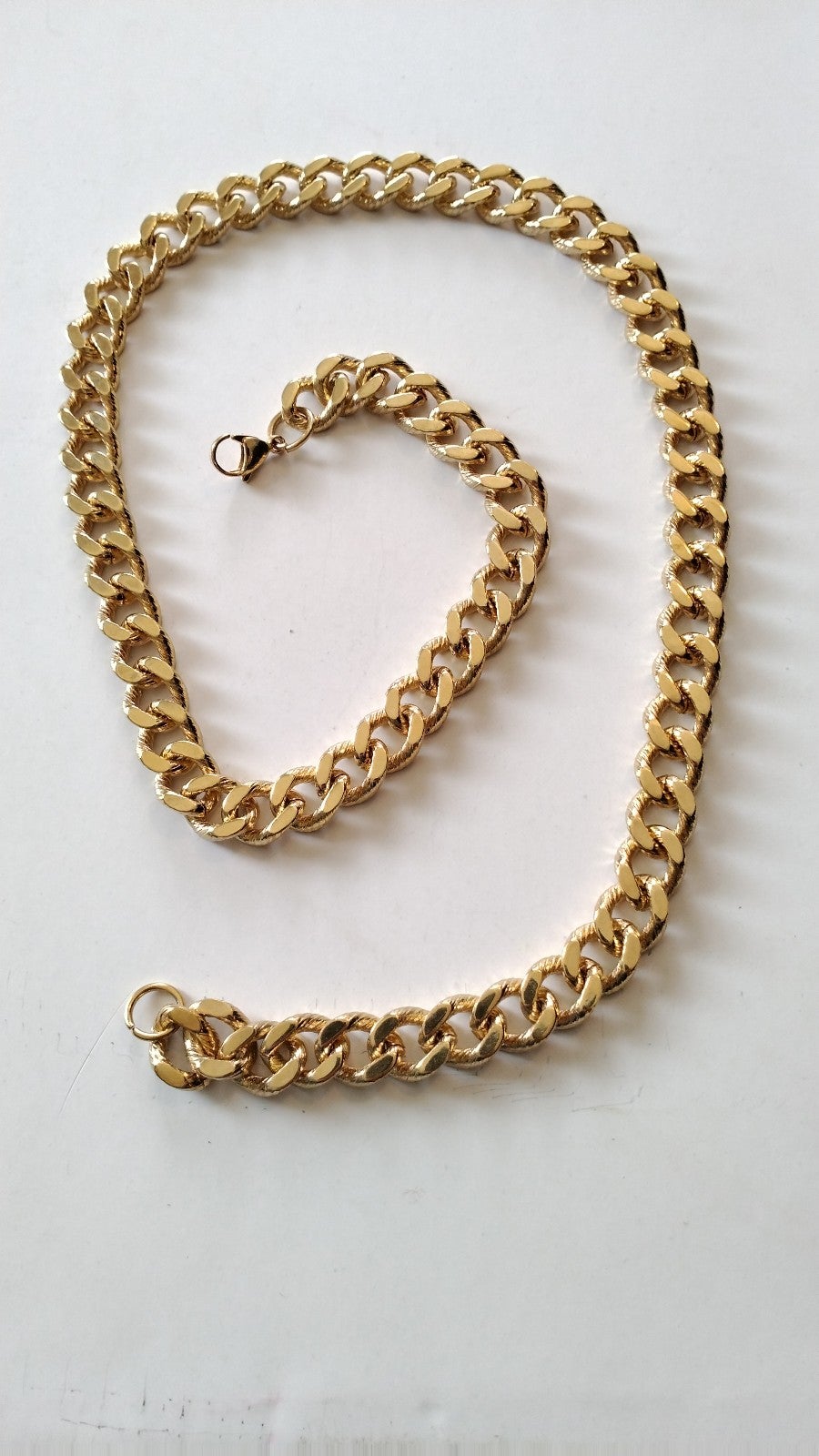 Gold curb chain