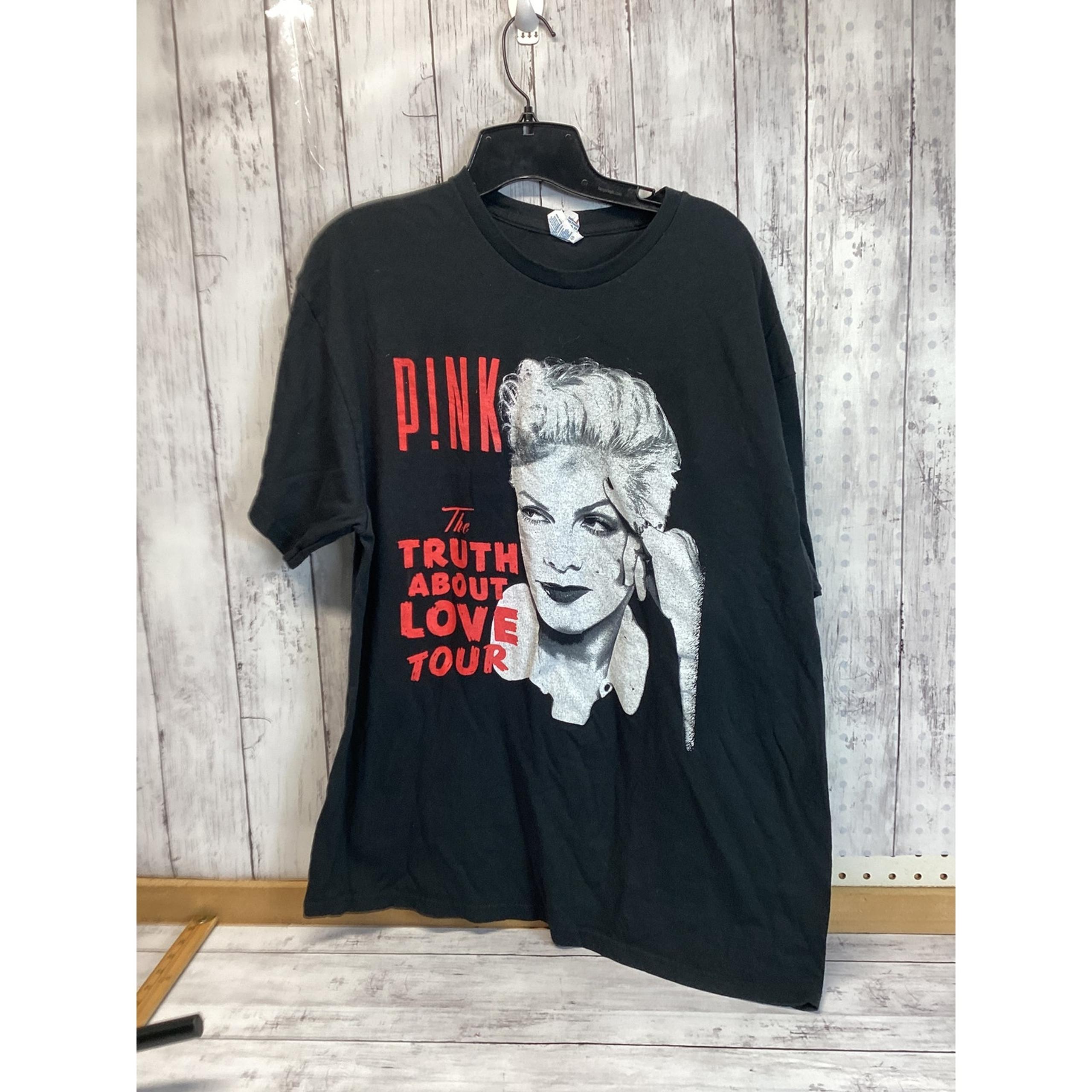 Pink. “The Truth About Love” Tour Shirt. 2013. Black XL for Men