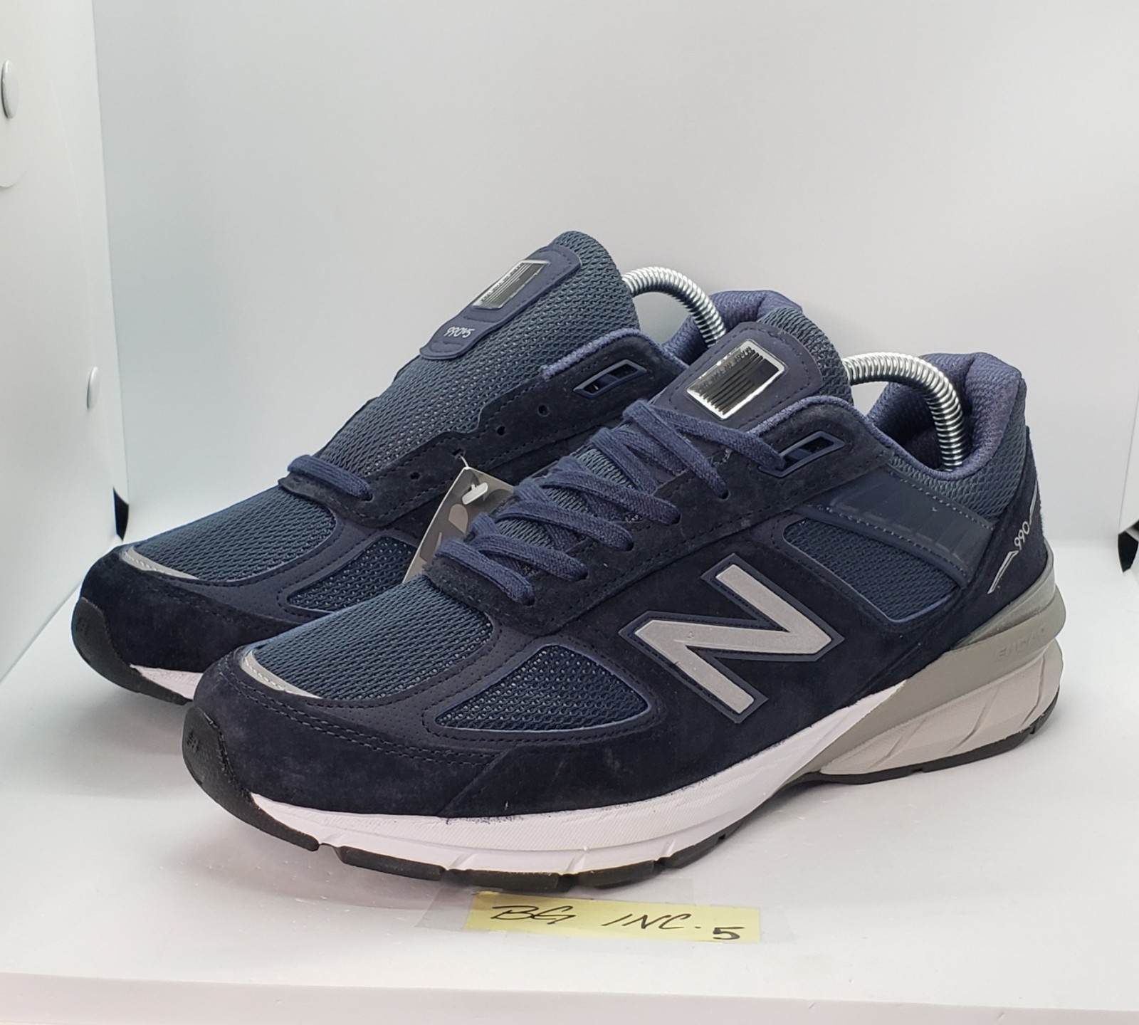 New Balance M990NV5 Navy Sneaker Mens Size 9 New In Box MADE IN USA 225