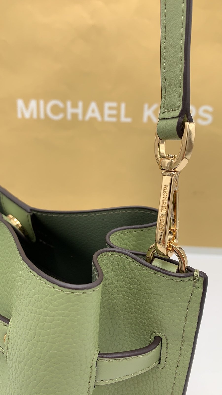 Michael Kors Emilia Small Bucket Bag Messenger Light shops Sage