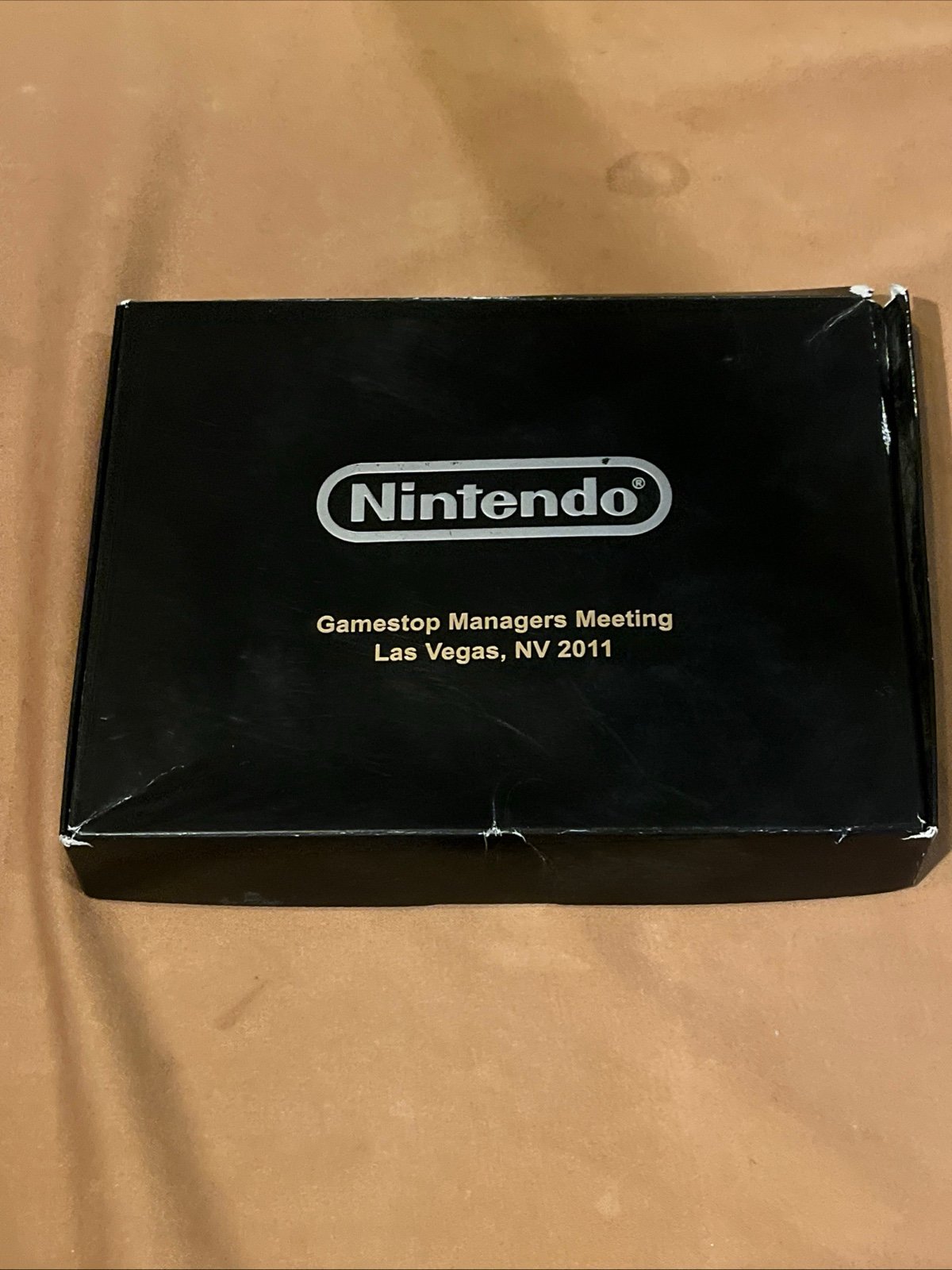 Nintendo GameStop Managers Meeting Las Vegas 2011 Poker Set w/ SEALED Card Pack