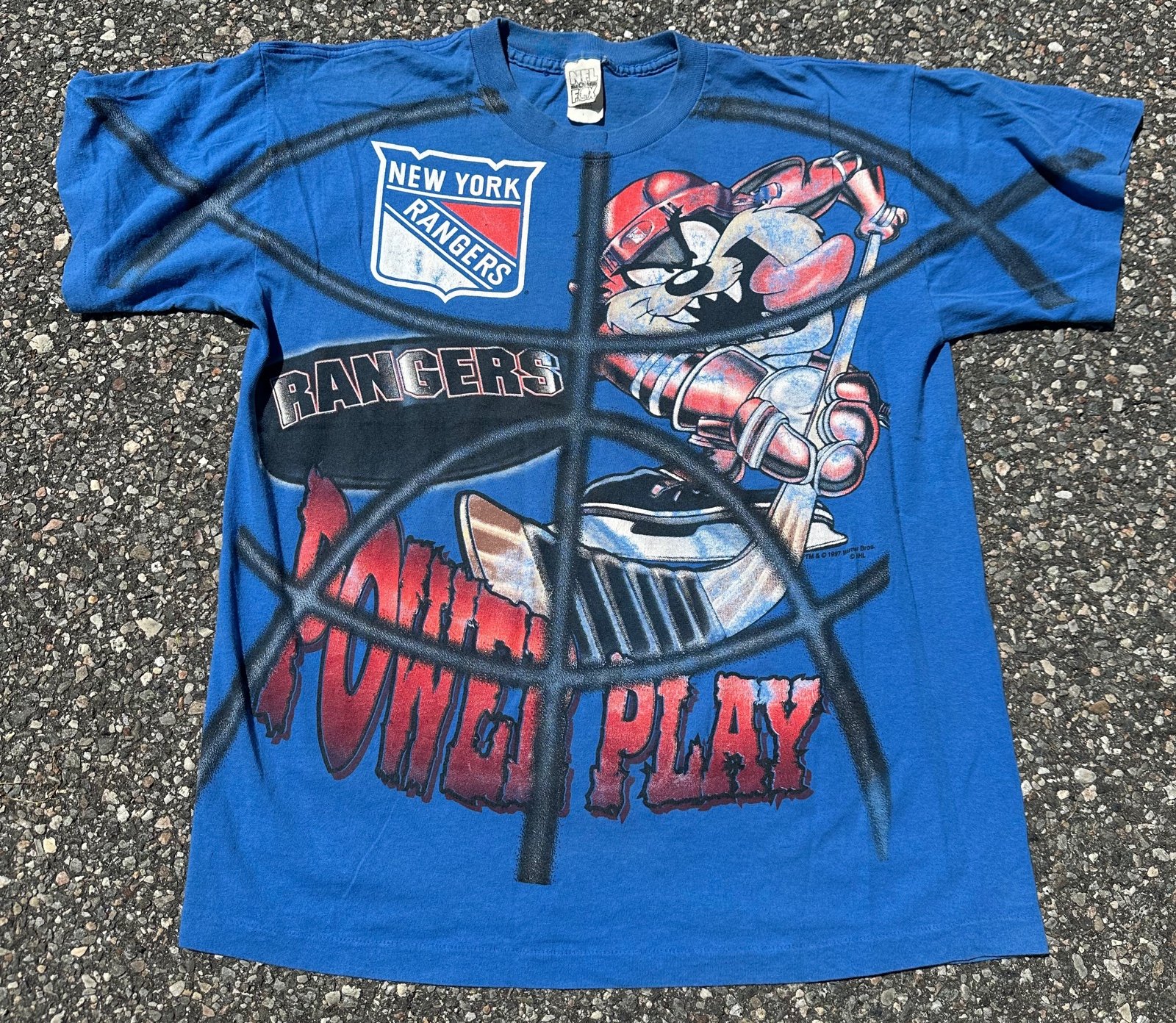 VTG 1997 NEW YORK RANGERS TAZ Tee MENS L SINGLE STITCH POWER PLAY Jumbo Print