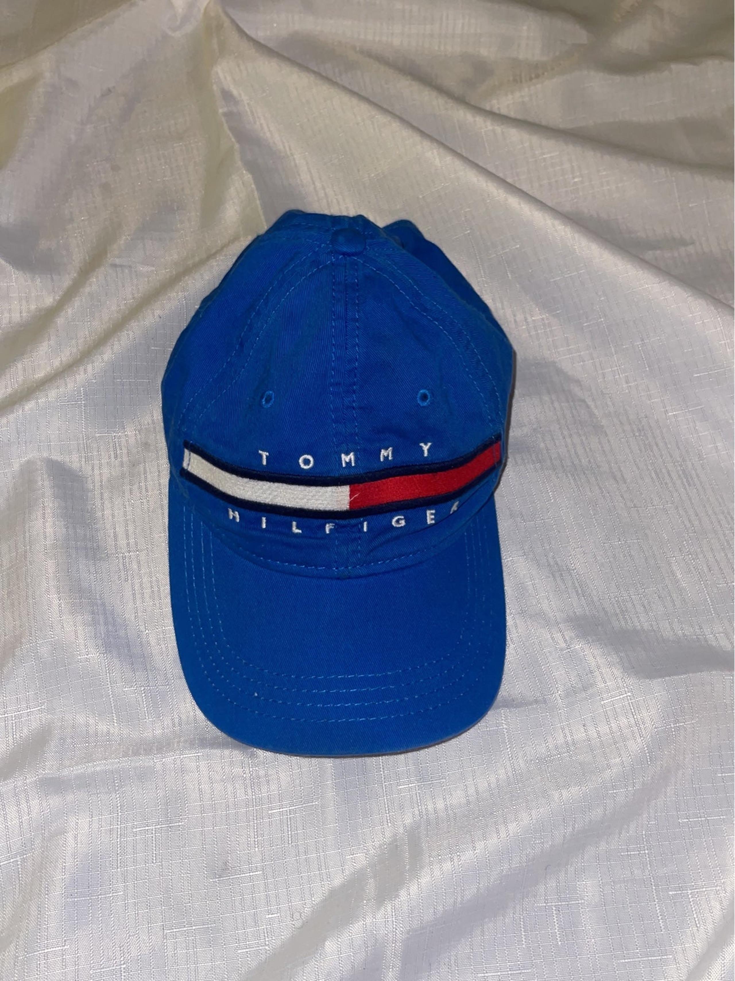 Tommy Hilfiger women hats