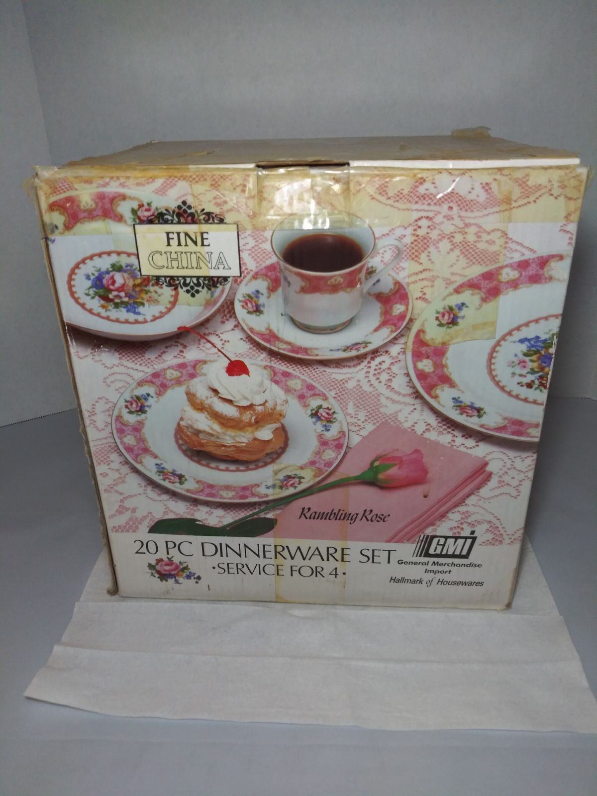 Fine china 20 pc dinnerware set!!!!