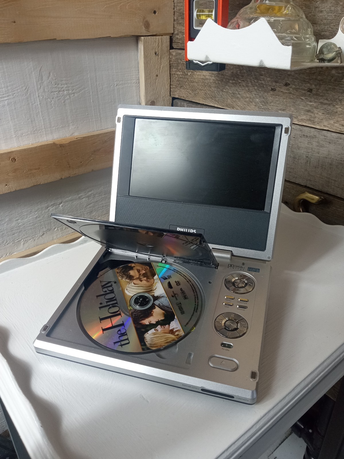 Personal DVD MP3 TV Player Philips Lithium ion rechargeable battery car home