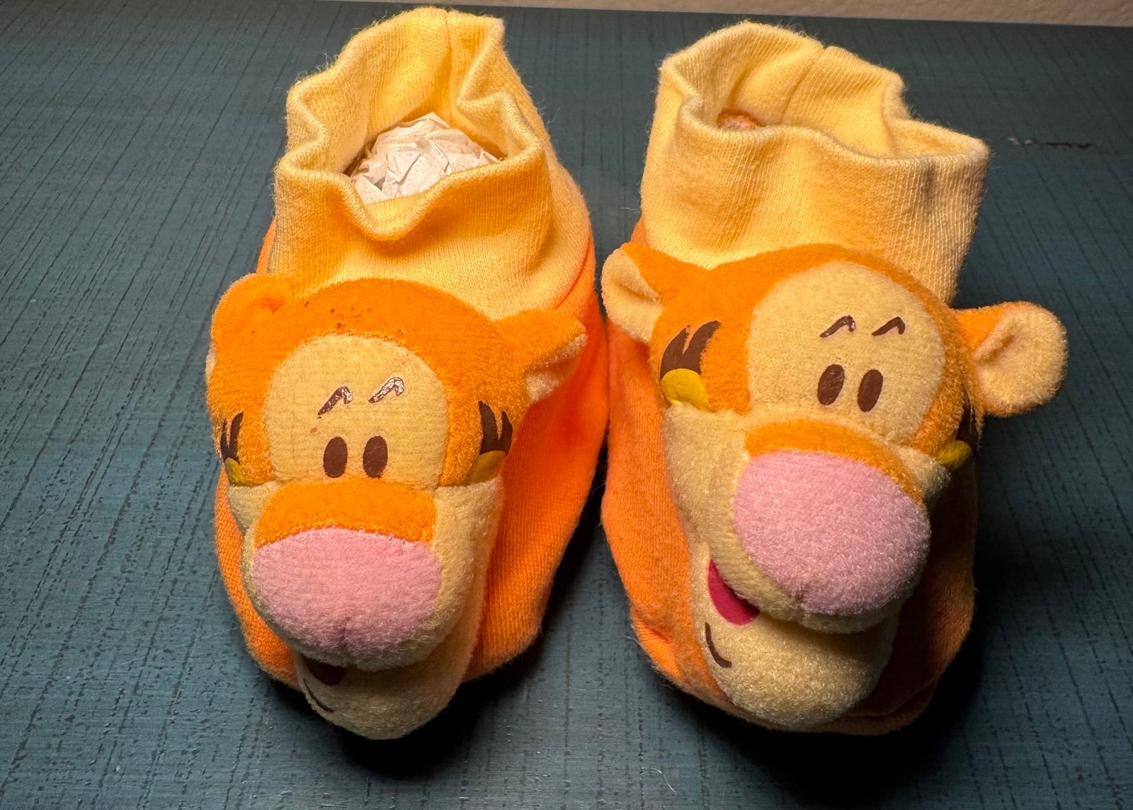 Disney Tigger VTG 0-6 months infant baby Rattle Bootie’s