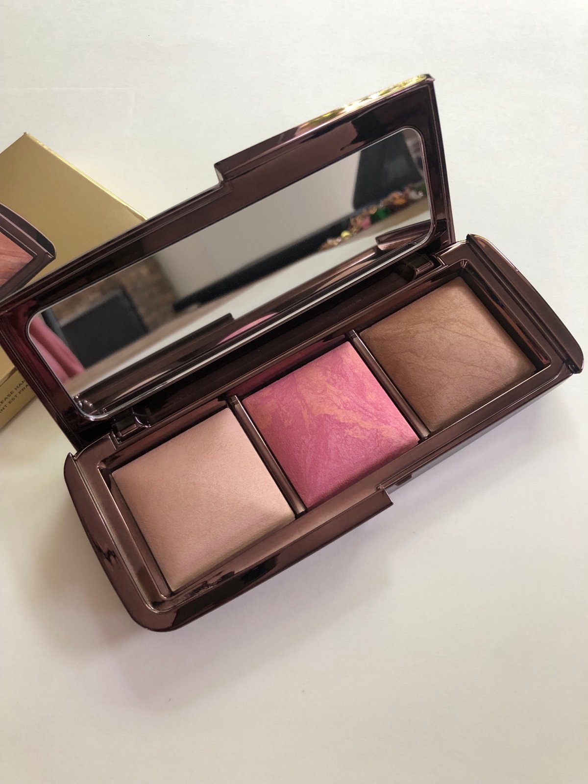 HOURGLASS AMBIENT LIGHTING PALETTE