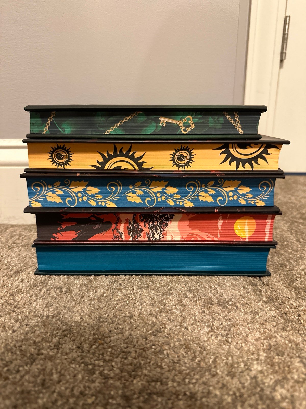Sprayed edge books