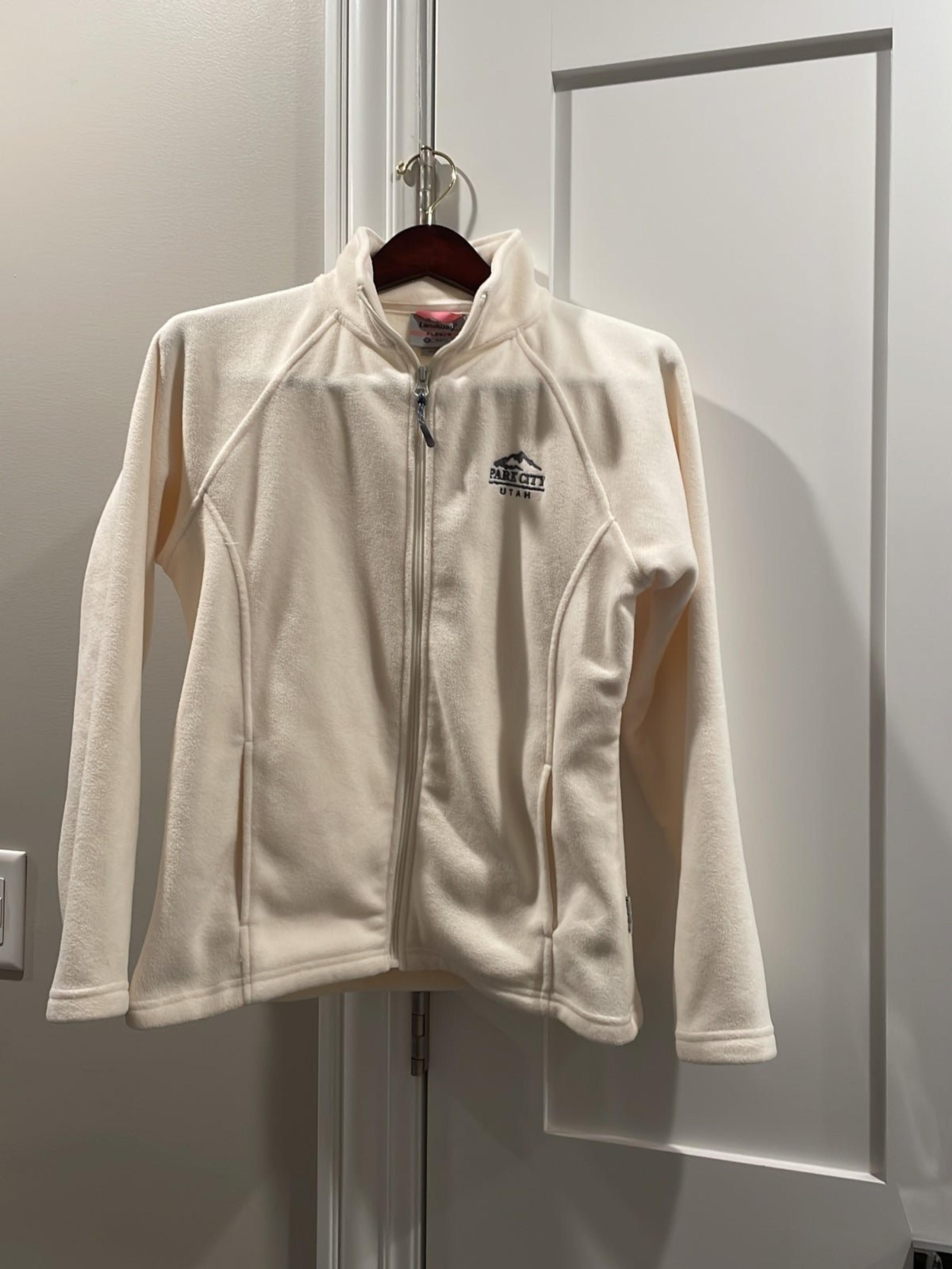 NEW Landway Park City, Utah  Cream Fleece Zip Up Jacket womens S/pockets