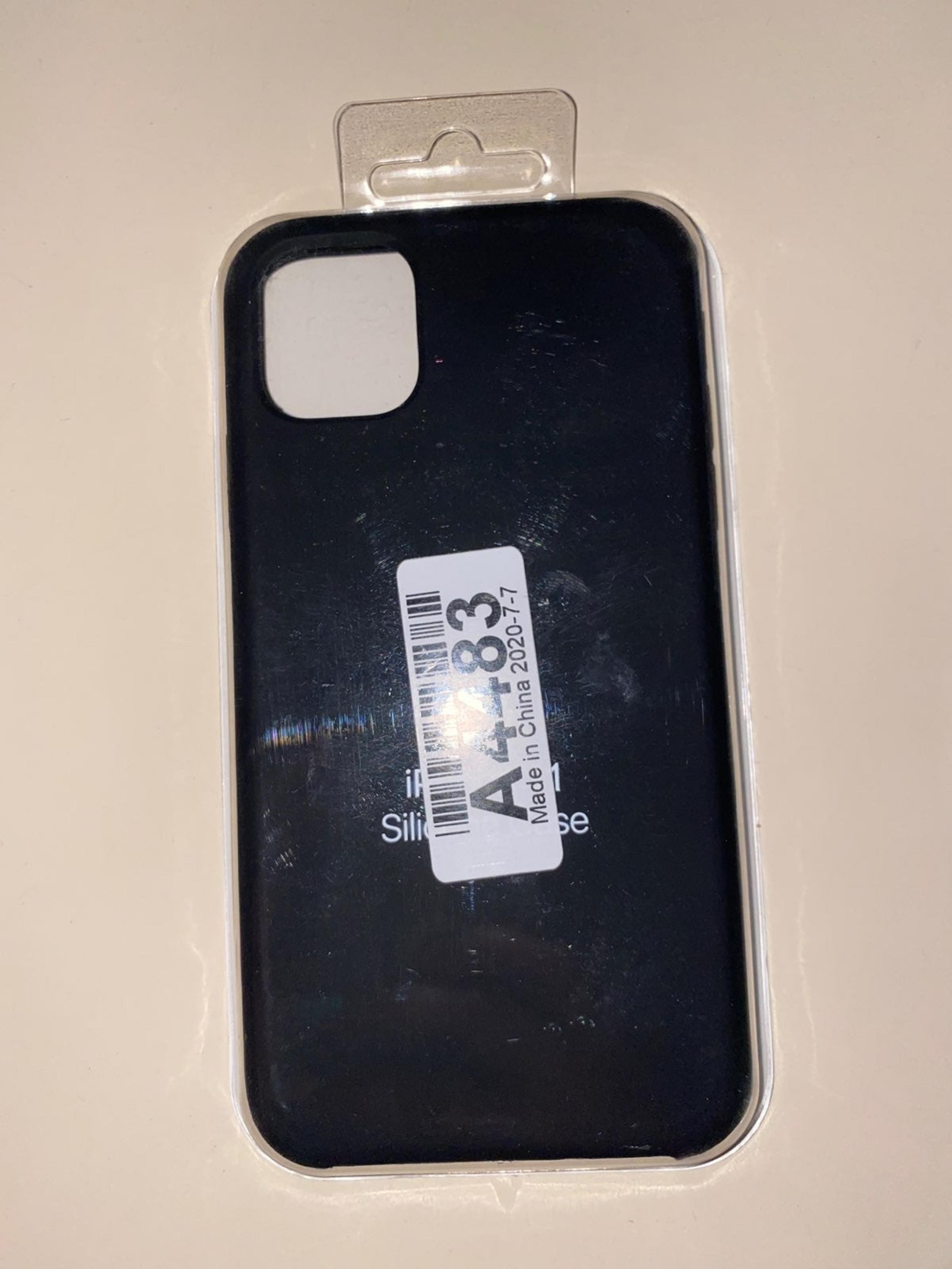 Apple iPhone 11 Silicone Case  in Black