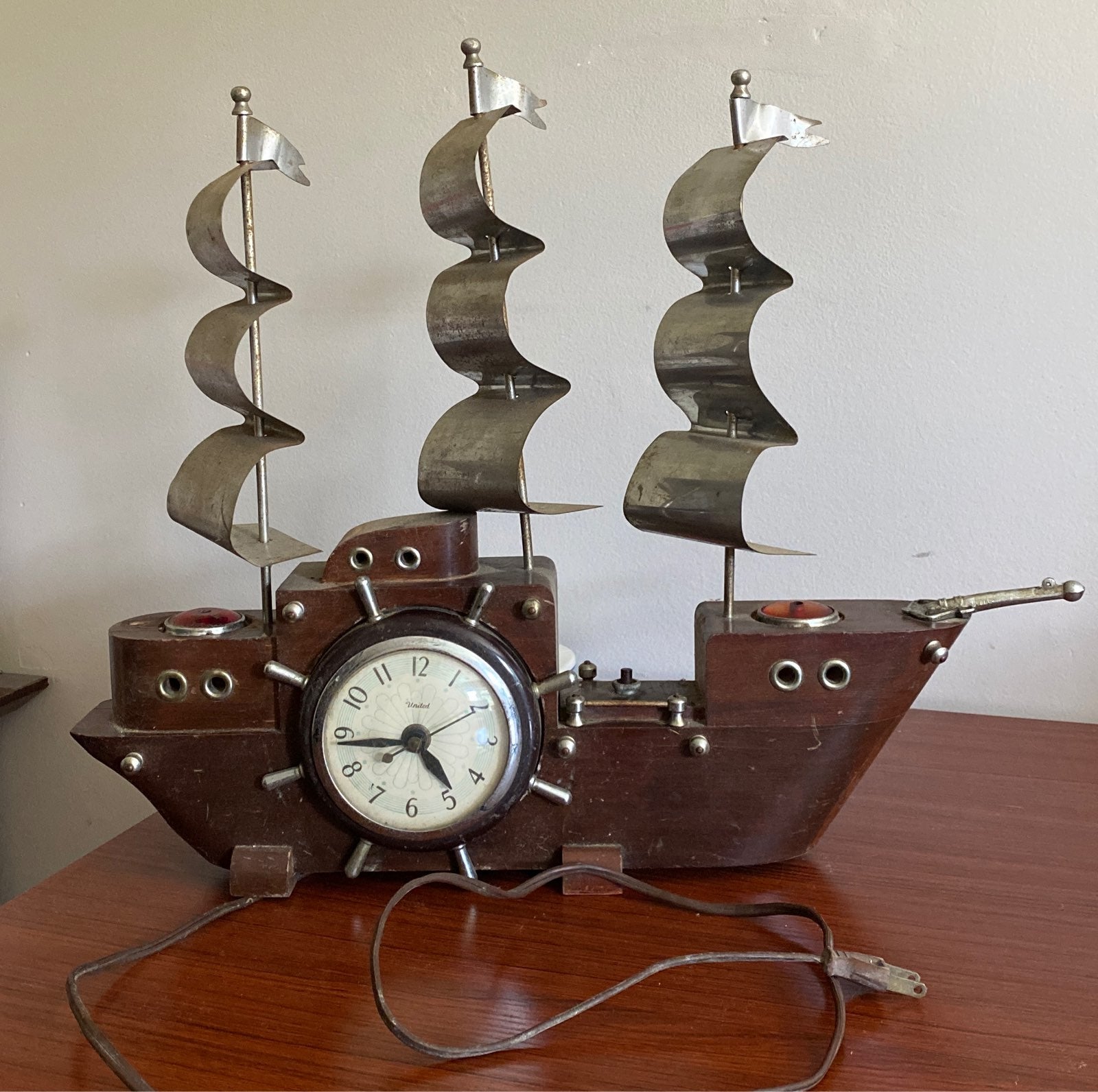 Vintage Mid Century United Ship Clock 1955 Sailing Yacht electric clock