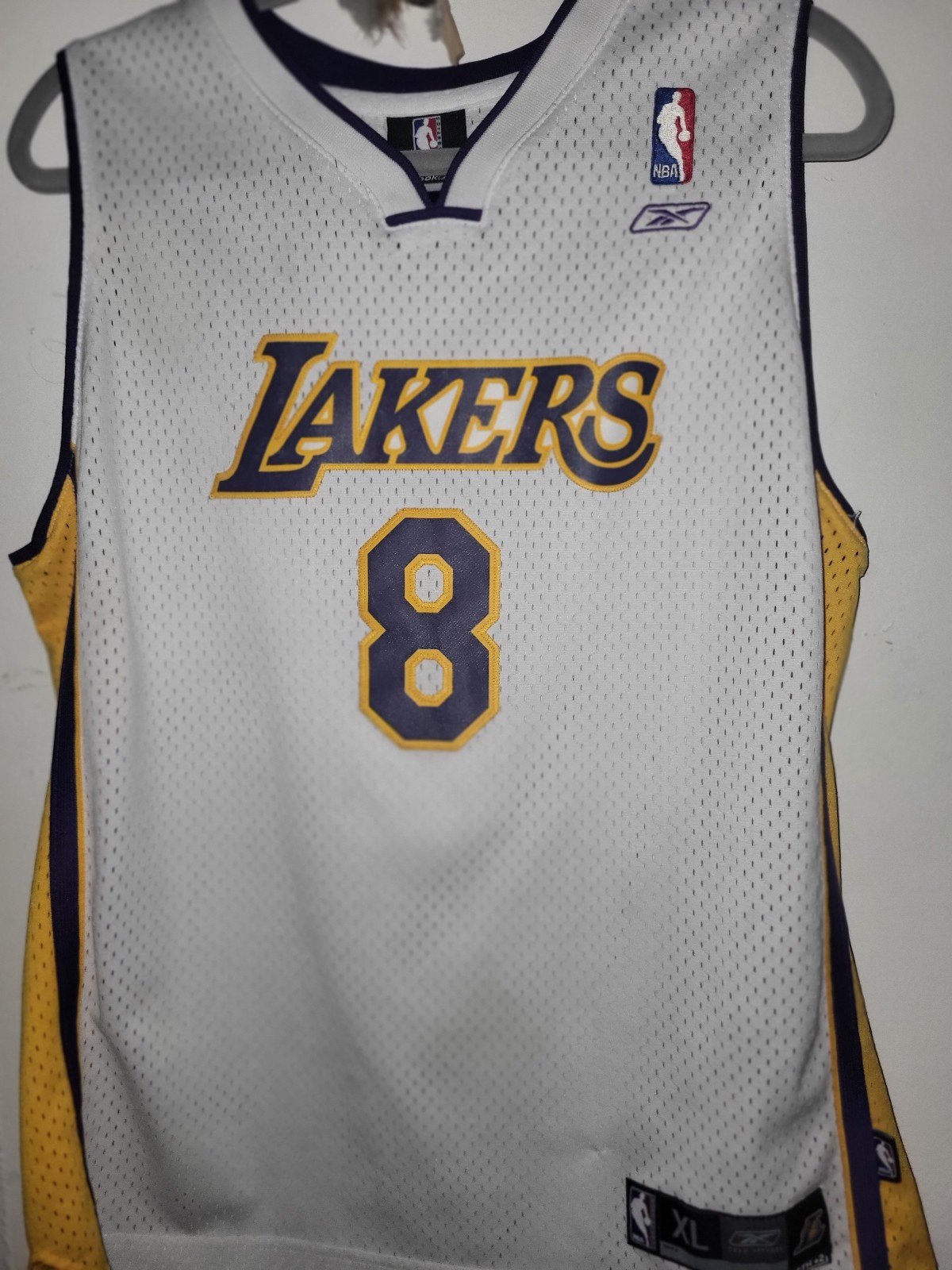 Kobe bryant white home jersey youth xl