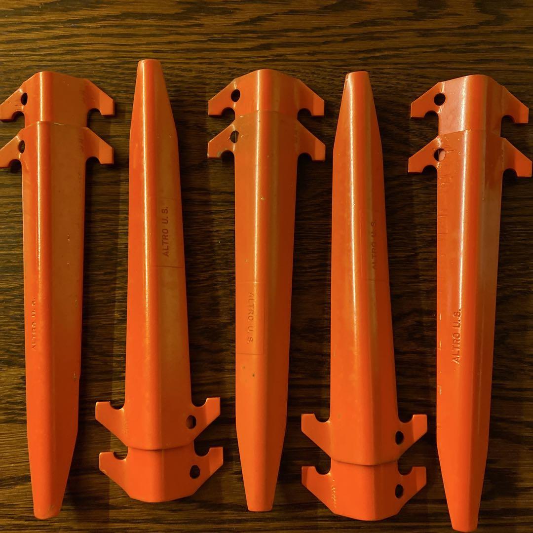 US Military Surplus Aluminum Pegs, 10-piece Set, Unused