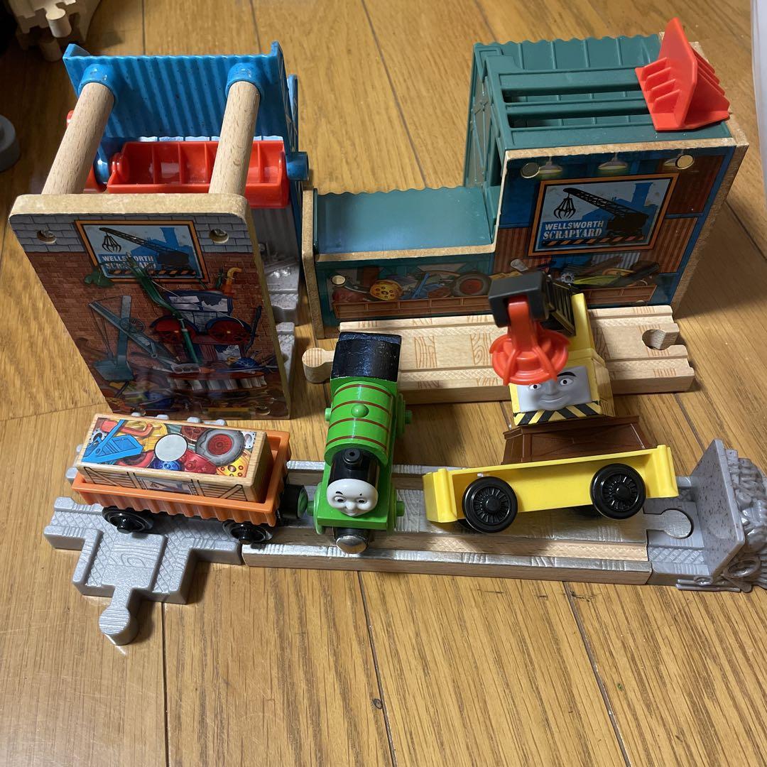 Wooden Thomas scenery