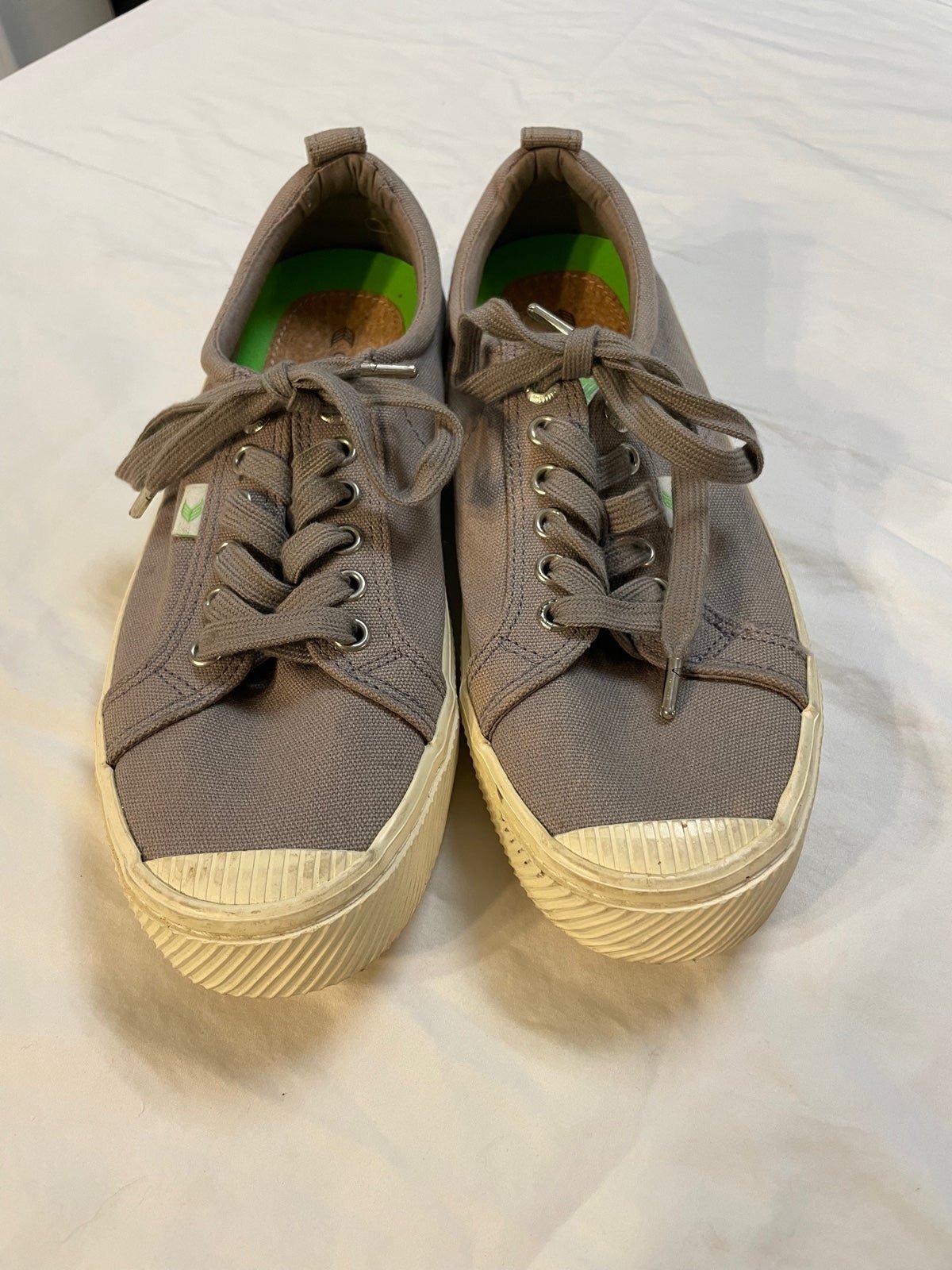 Cariuma OCO Low Mystic Grey Canvas Sneakers Men's 8.5/ Women's 10