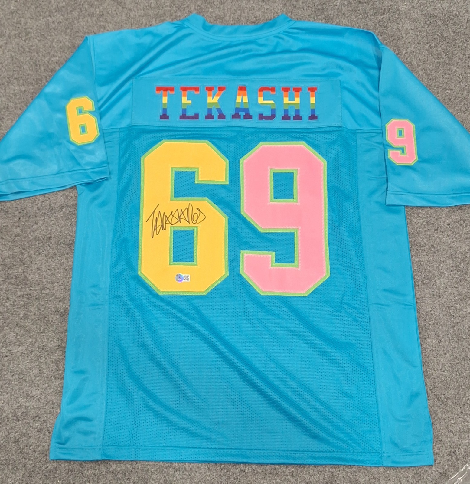 Tekashi 6ix9ine autographed jersey Beckett Witness COA