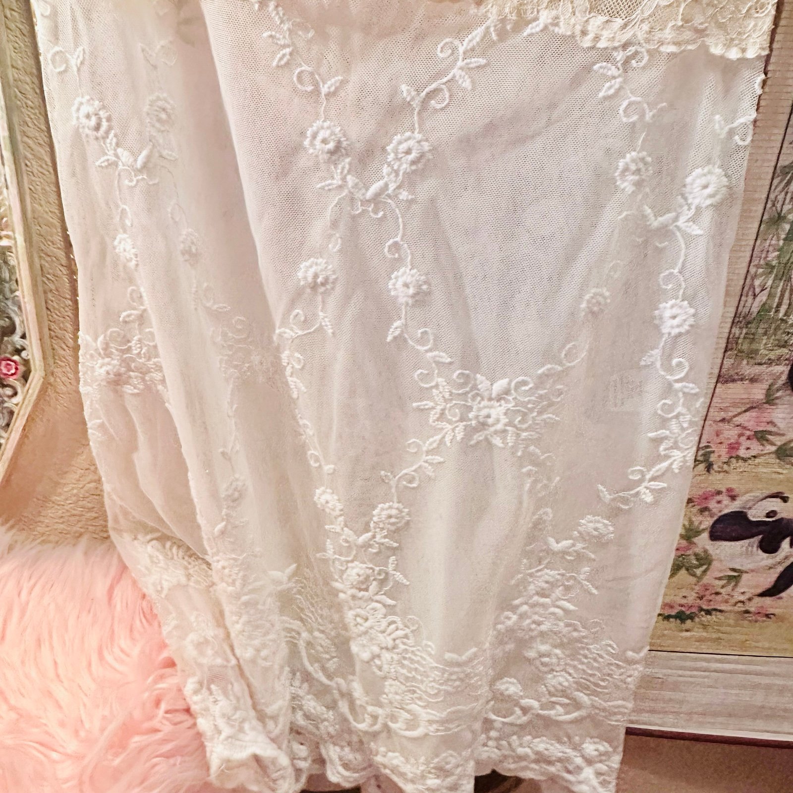 Vintage Elegant Lace Trim White Chemise