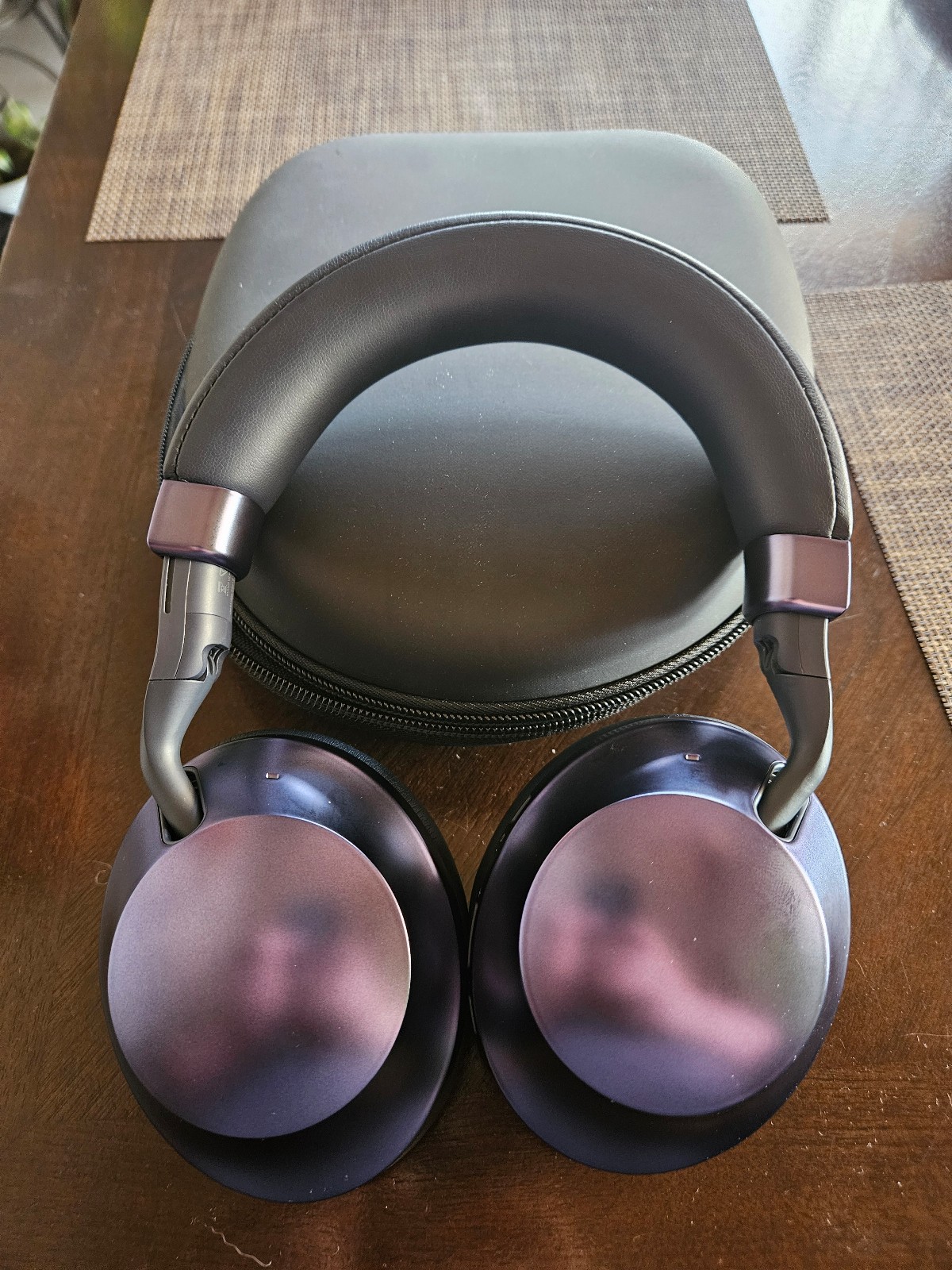 Raycon Wireless headphones
