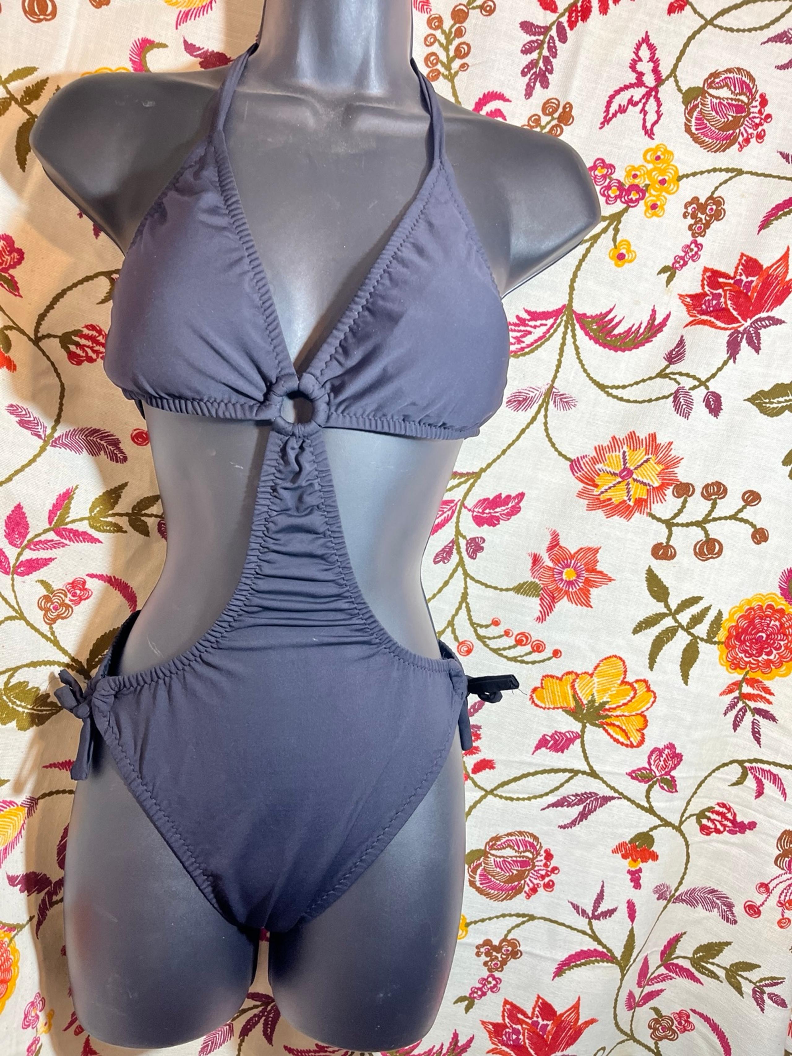 Triumph Women’s One Piece Bathing suit Black M/65