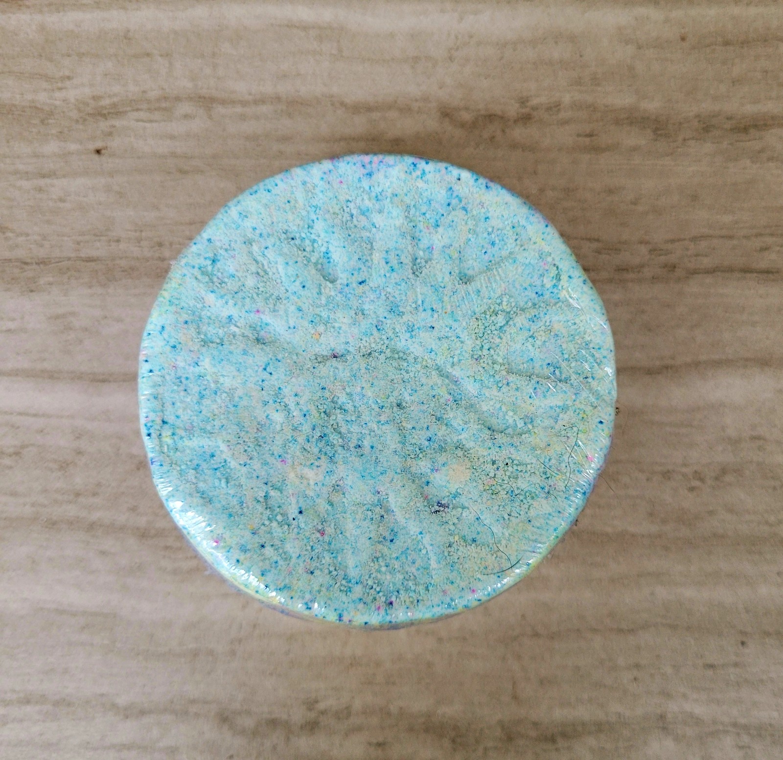 Fragrant Jewels INTACT Winter Solstice bath bomb
