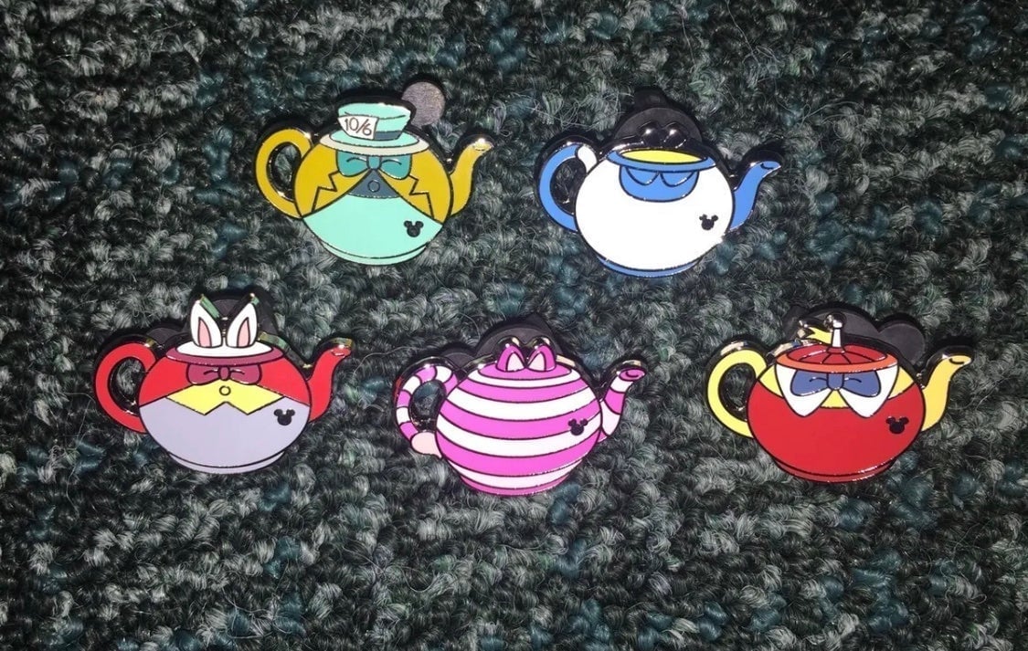 DISNEY PIN HIDDEN MICKEY MAD TEA PARTY FROM ALICE IN WONDERLAND COMPLETE SET