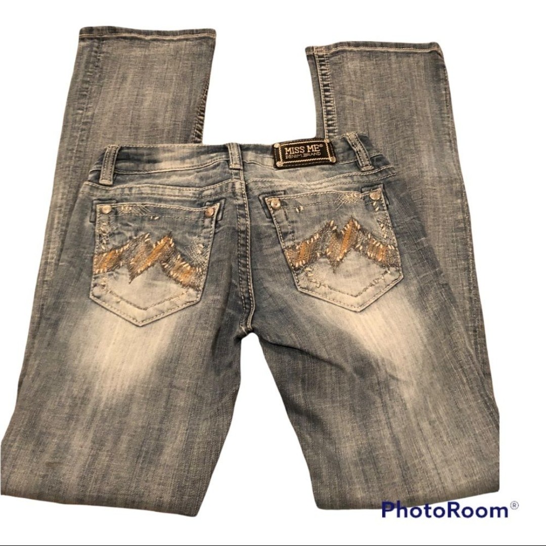 Miss Me Bootcut Stretch Jean Med Wash Whisker Detail JE1059B2L 27X33