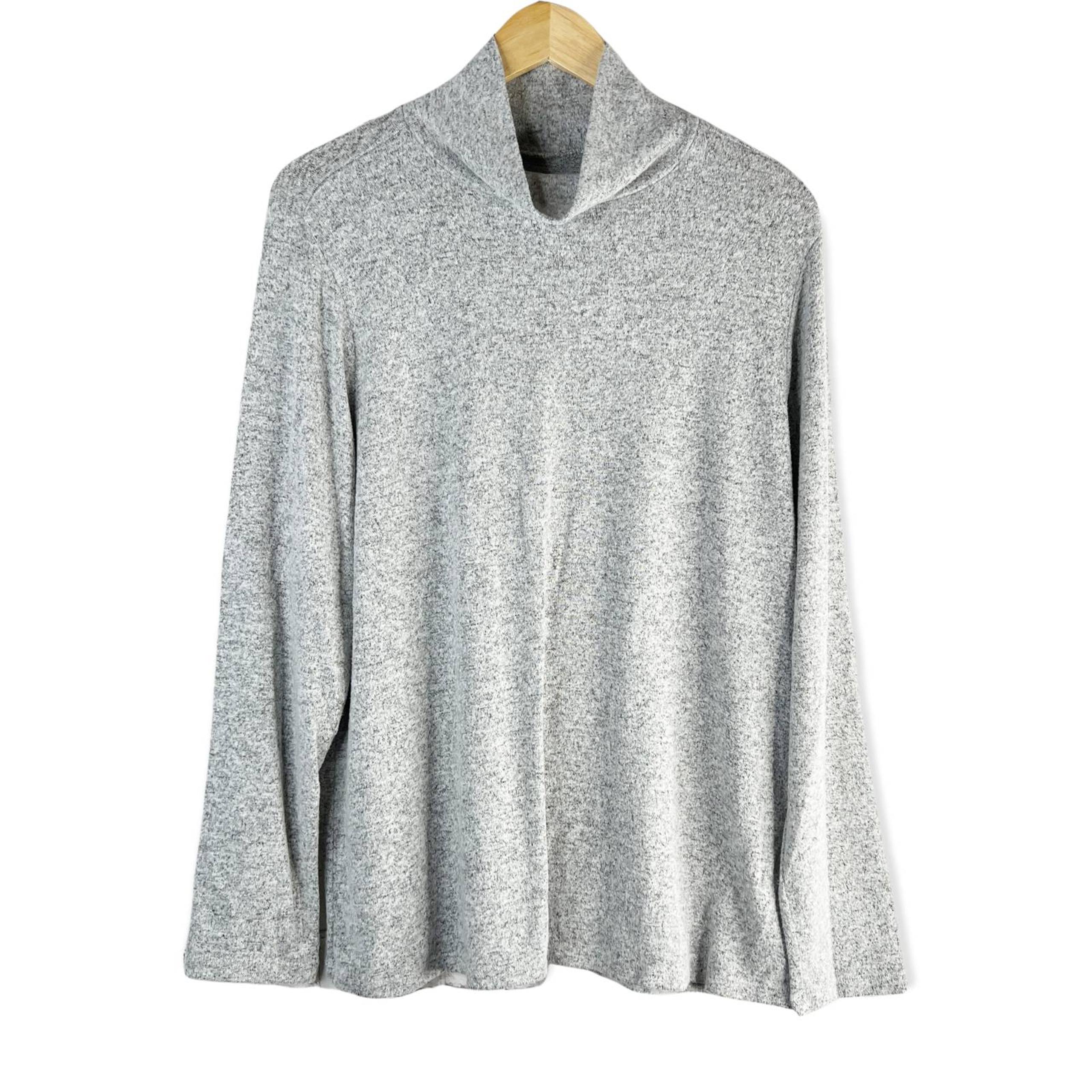 TORRID Super Soft Plush Light Grey Turtleneck Long Sleeve Top Women's Plus 2X