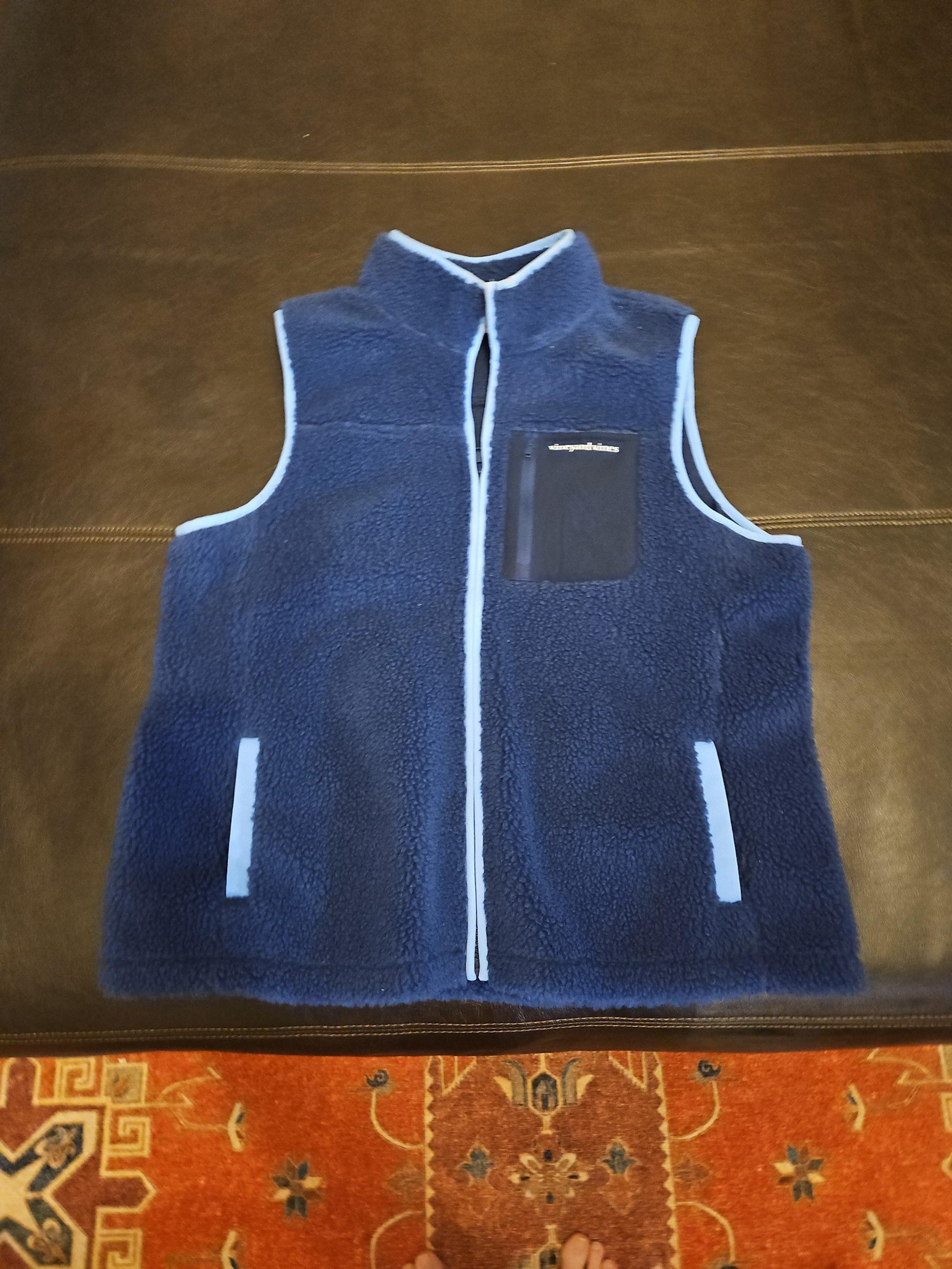 Vineyard vines blue sherpa vest size mens xl