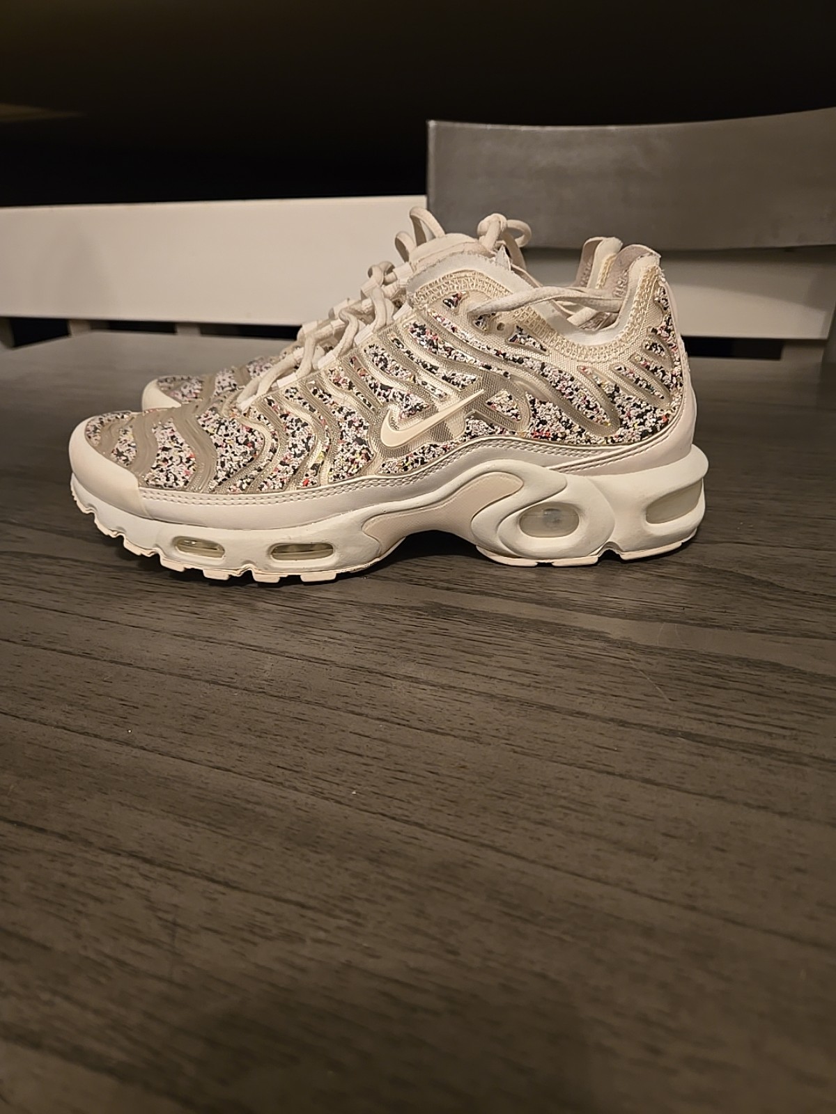 Nike Wmns Air Max Plus LX Running Womens Luxury Shoes Phantom SIZE 9.5