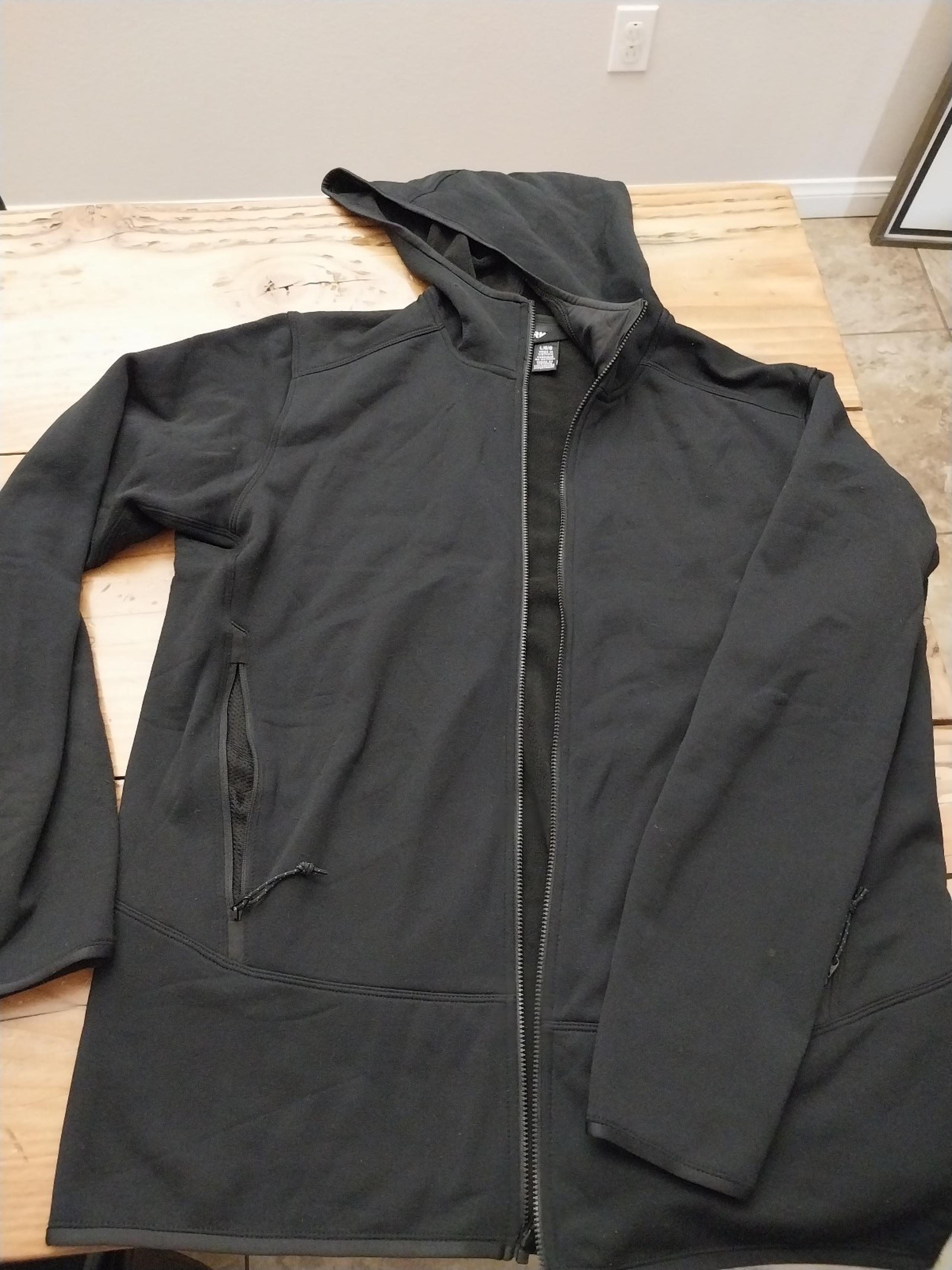 Mens Kirklands hooded fleece jacket,gently worn,size L,black