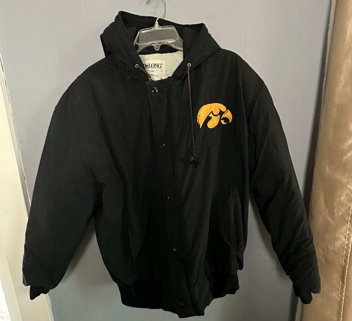 Delong University of Iowa Hawkeyes Black Varsity Coat Men’s Vintage USA Medium