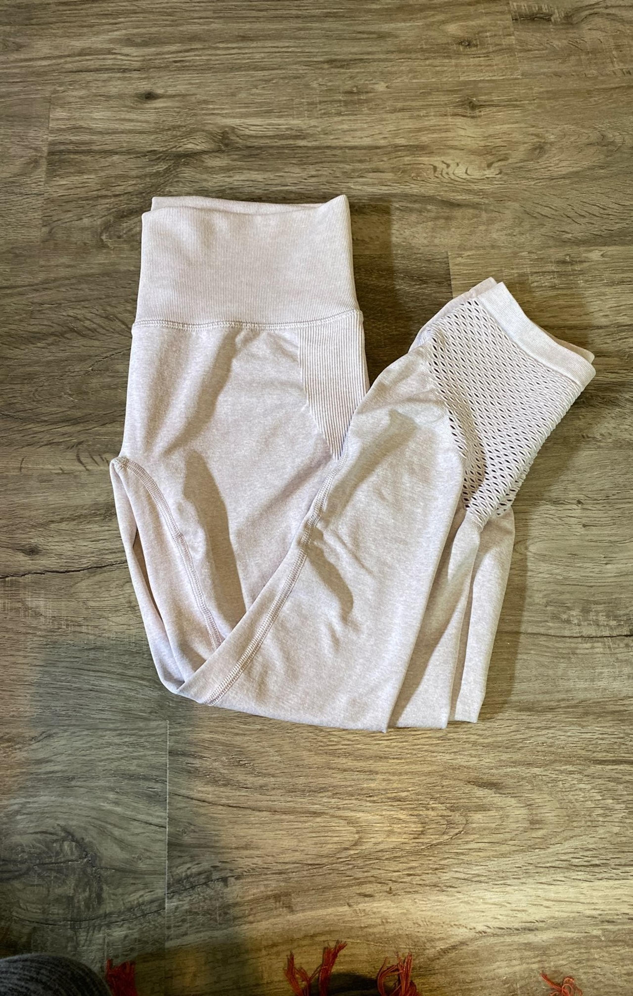 athletic leggings