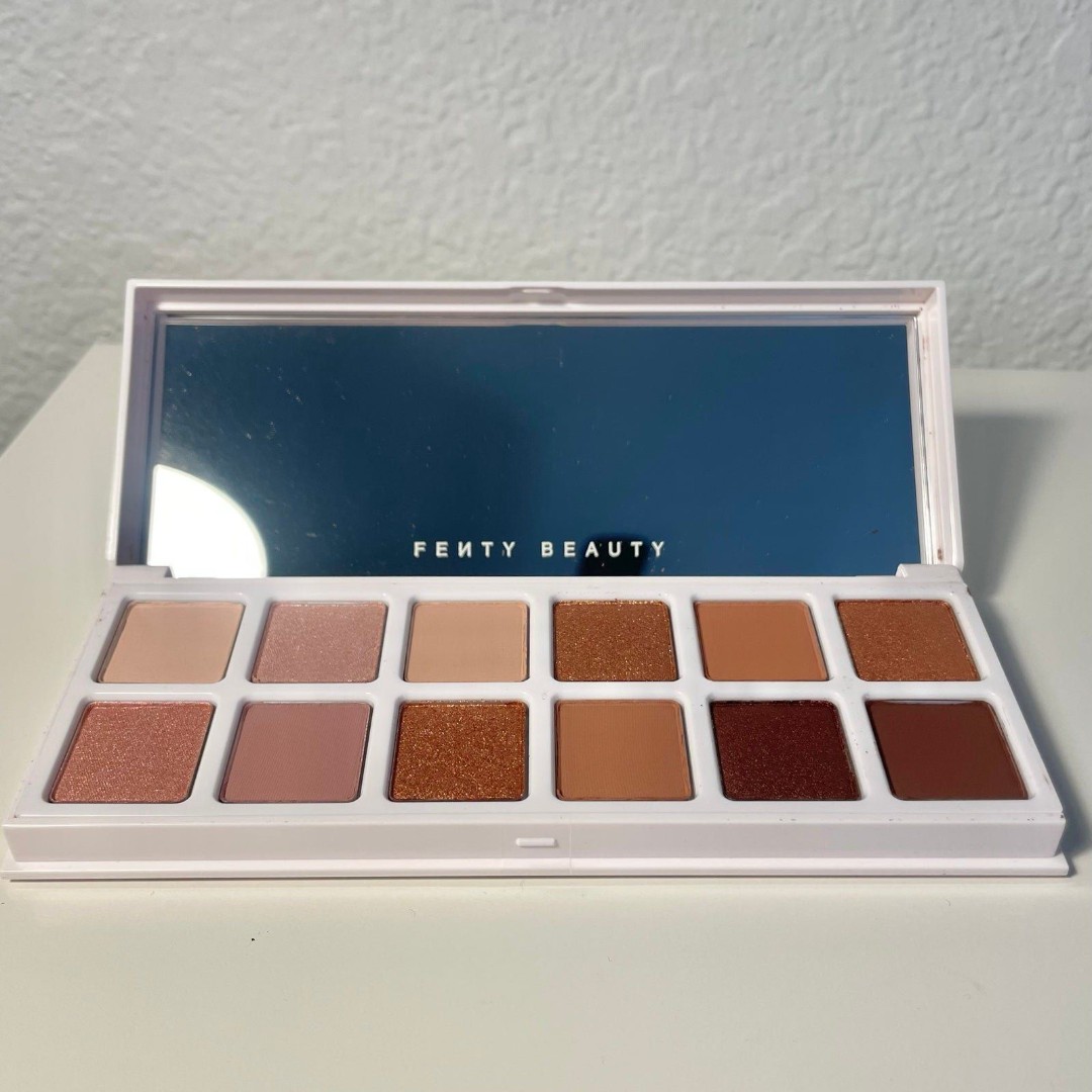 Fenty Beauty by Rihanna Bomb Posse Mega Mix & Match Eyeshadow Palette