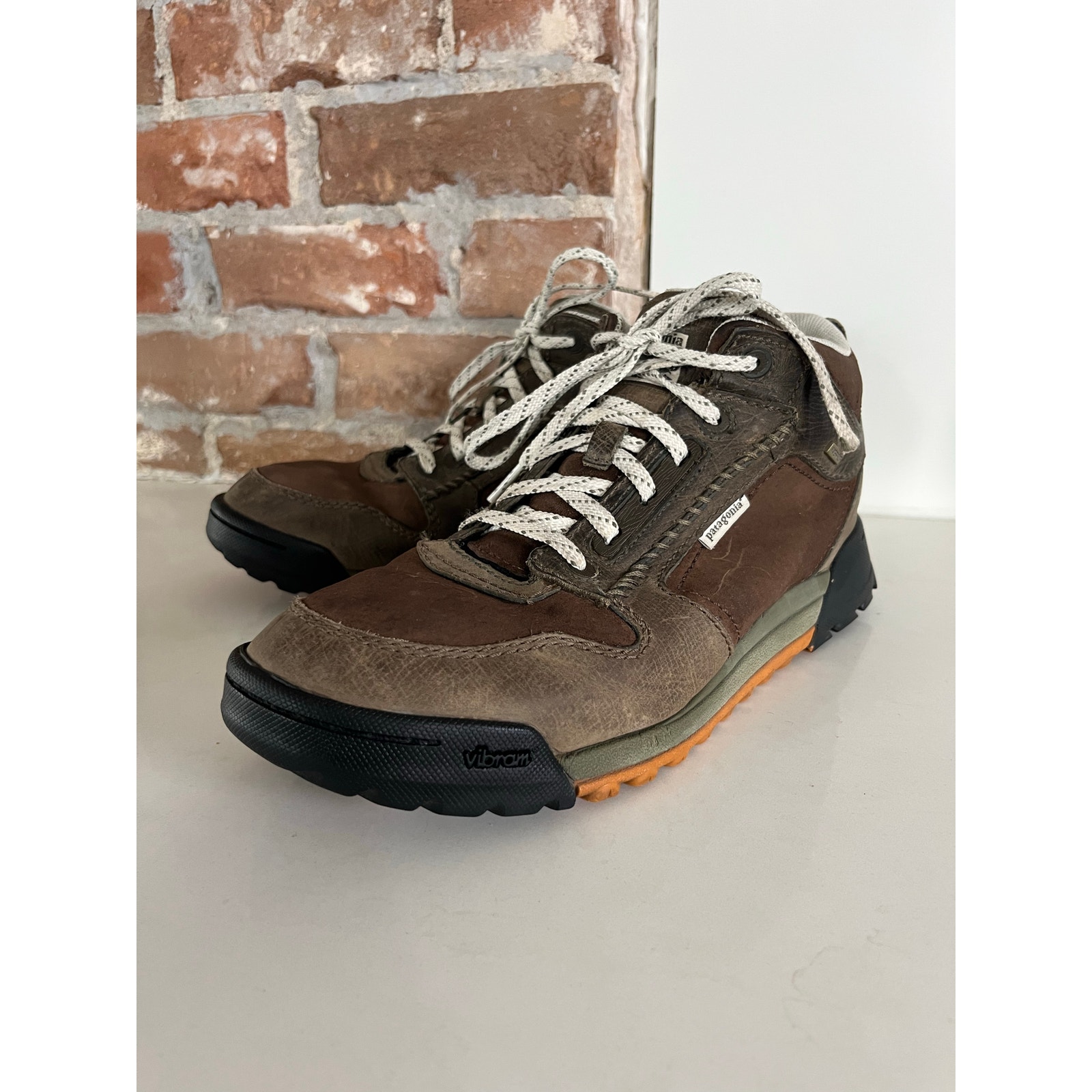 Patagonia Boaris Mid Waterproof Sneaker Men’s Size 11 EU 44