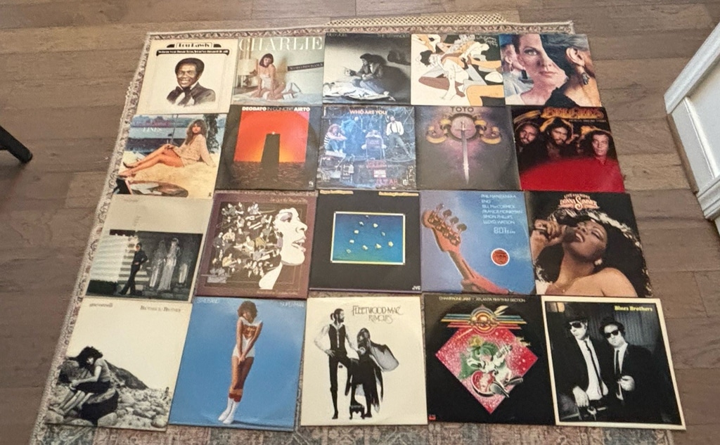 Lot of 20 MIxed Vintage Vinyl Records
