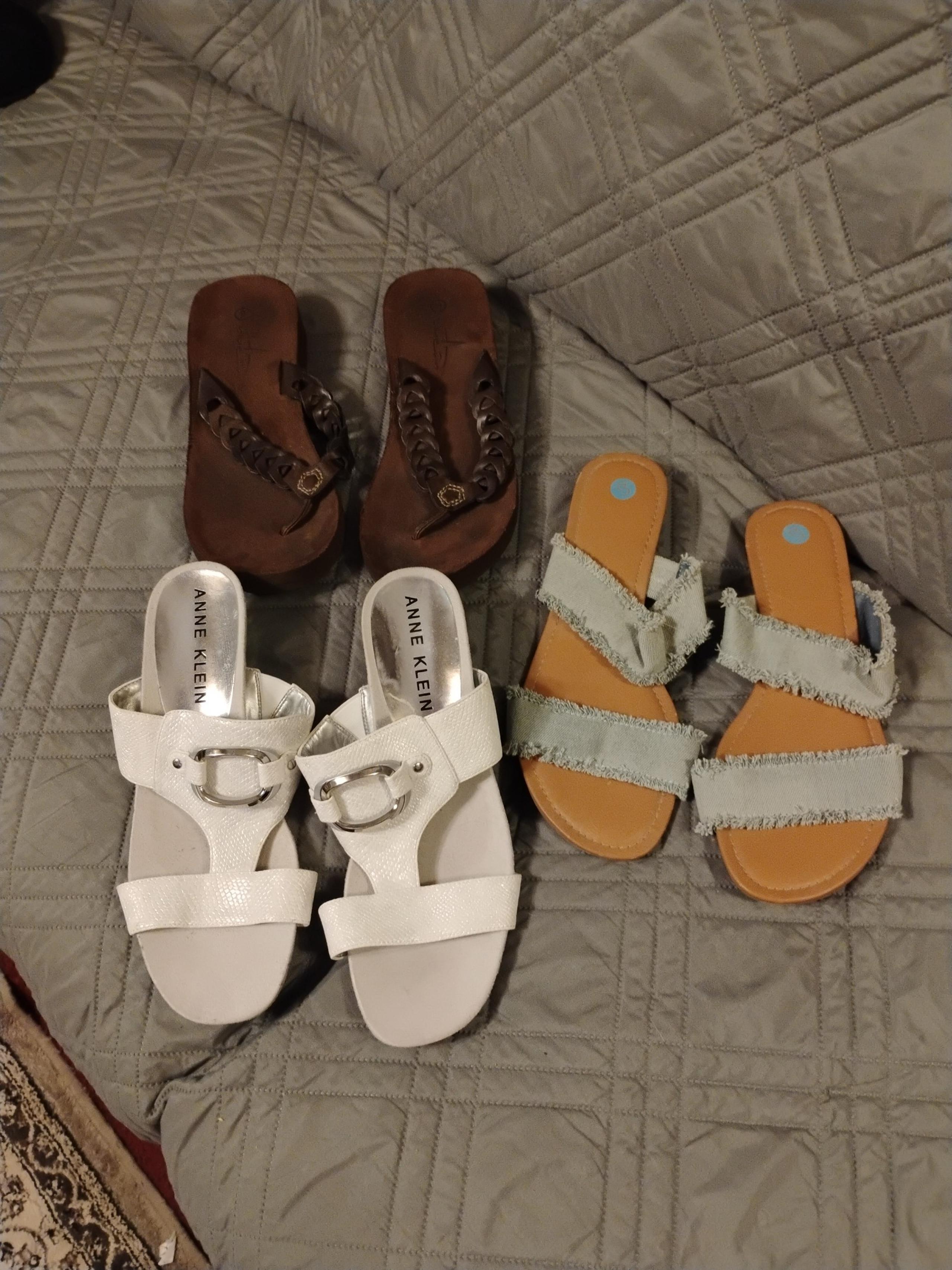 Shoe bundle a size 9