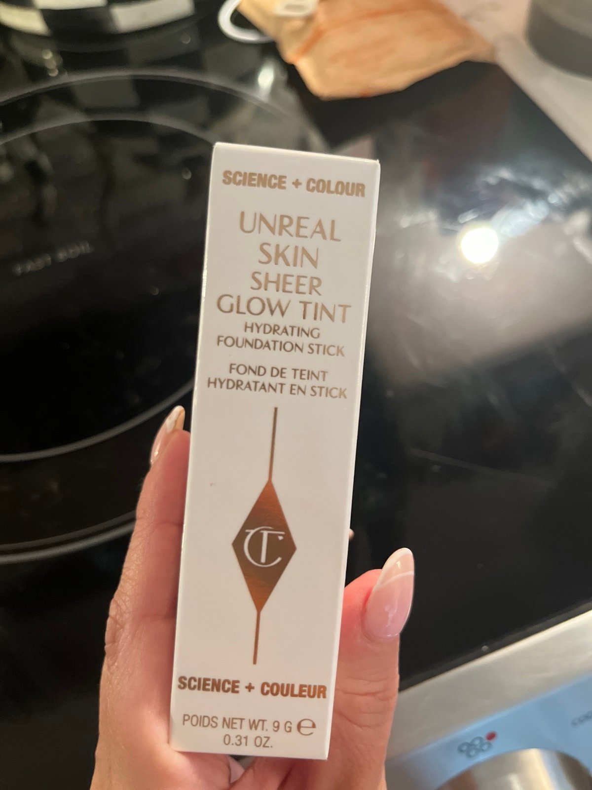 Charlotte Tilbury unreal skin sheer glow tint 7