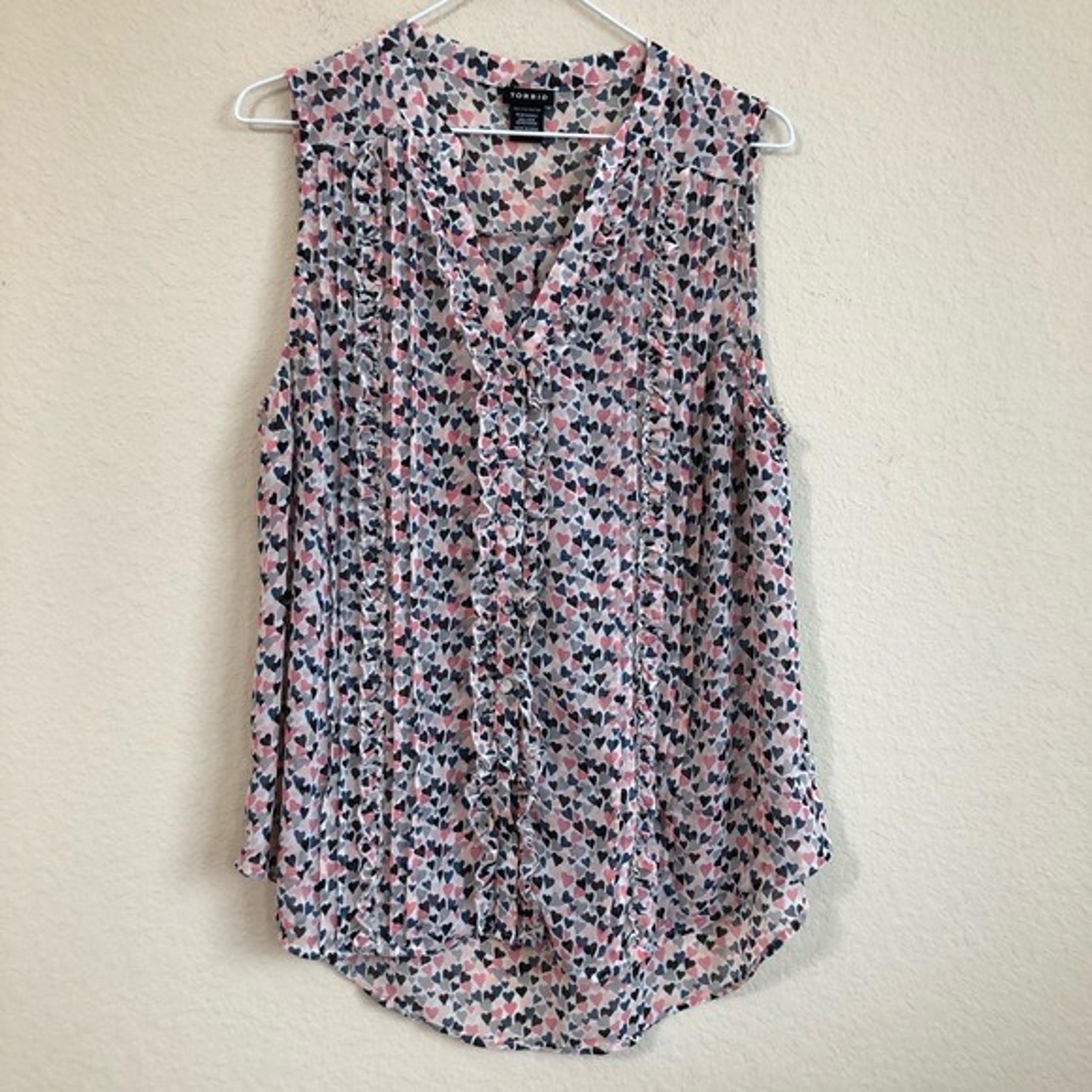 Torrid Shear Heart Print Tank Top